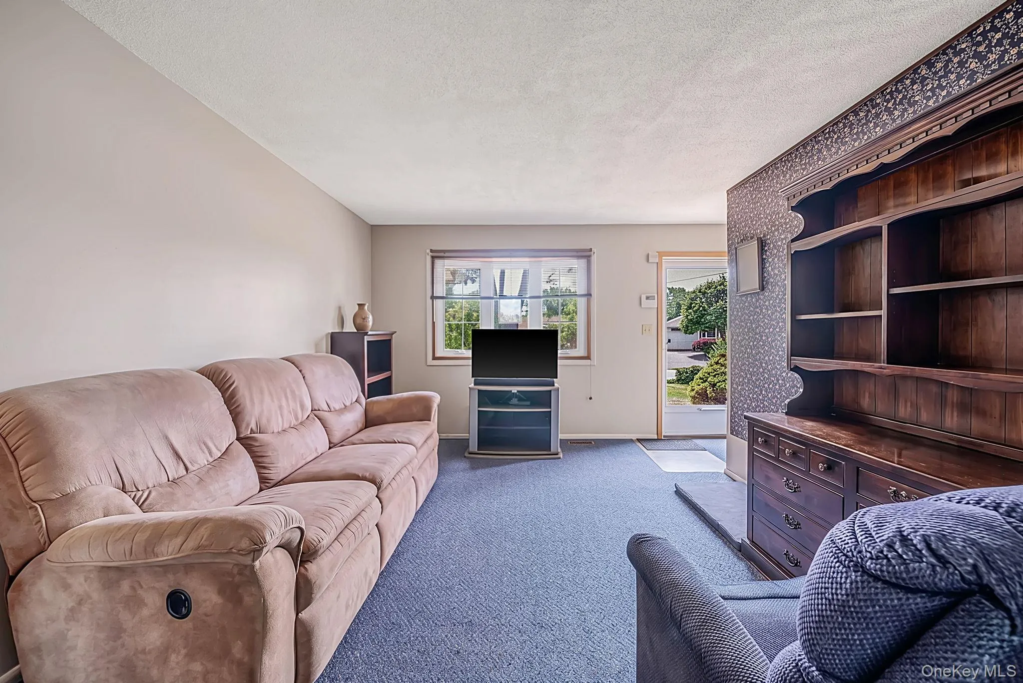 9 Standish Road, Islip, NY, 3 Bedrooms Bedrooms, 6 Rooms Rooms,1 BathroomBathrooms,Residential,For Rent,Standish,0,KEY1013777 9 Standish Road, Islip, NY, 3 Bedrooms Bedrooms, 6 Rooms Rooms,1 BathroomBathrooms,Residential,For Rent,Standish,0,KEY1013777