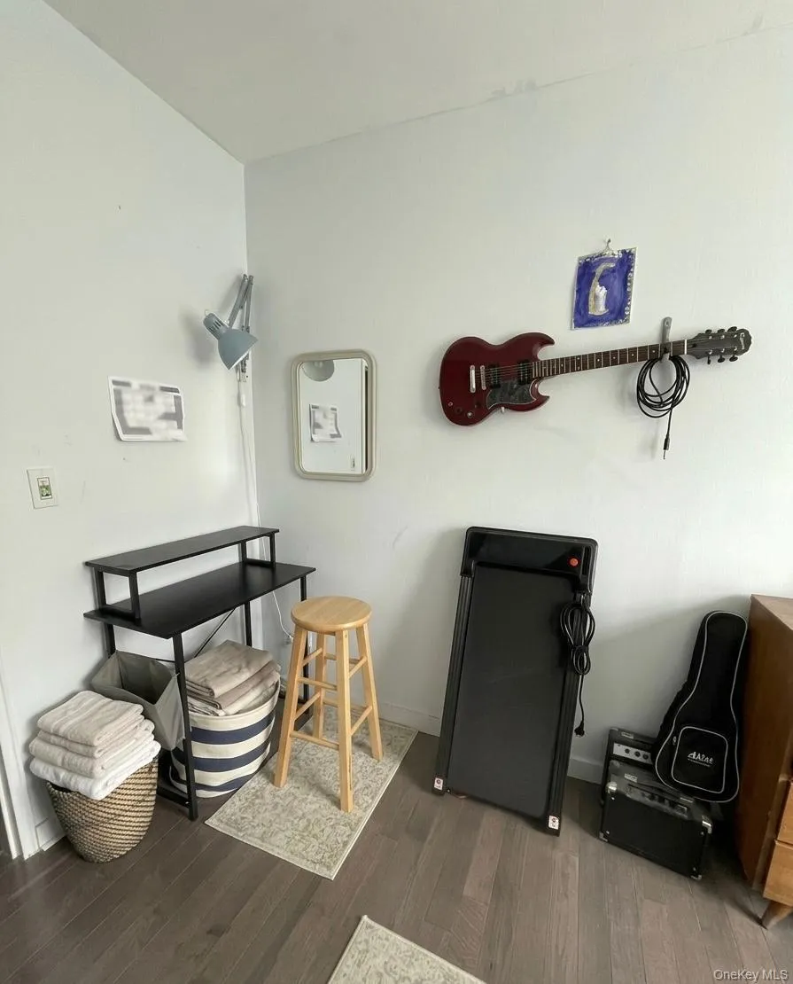 305 6th Avenue, Pelham, NY, 2 Bedrooms Bedrooms, 4 Rooms Rooms,1 BathroomBathrooms,Residential,For Rent,6th,0,1013778 305 6th Avenue, Pelham, NY, 2 Bedrooms Bedrooms, 4 Rooms Rooms,1 BathroomBathrooms,Residential,For Rent,6th,0,1013778