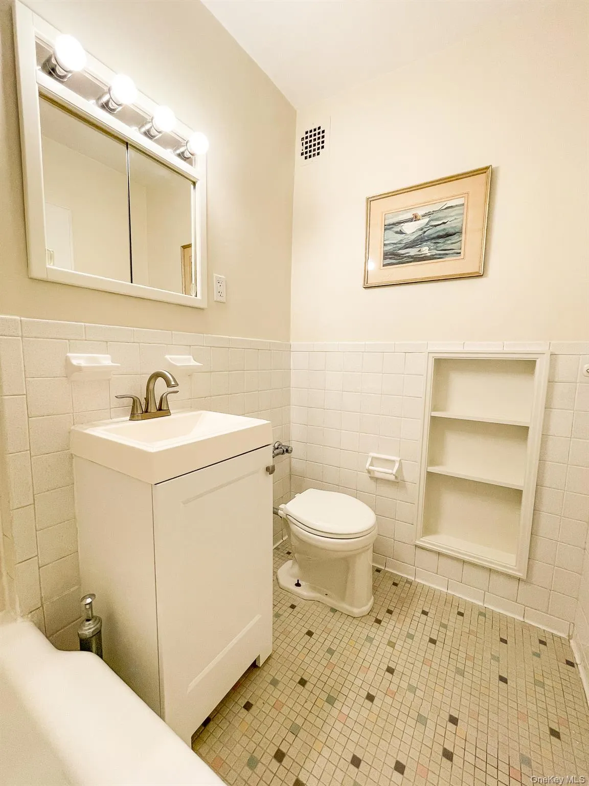 151-05 Cross Island Pathway, New York, NY, 1 Bedroom Bedrooms, 4 Rooms Rooms,1 BathroomBathrooms,Residential,For Rent,Cross Island,0,KEY1013784 151-05 Cross Island Pathway, New York, NY, 1 Bedroom Bedrooms, 4 Rooms Rooms,1 BathroomBathrooms,Residential,For Rent,Cross Island,0,KEY1013784
