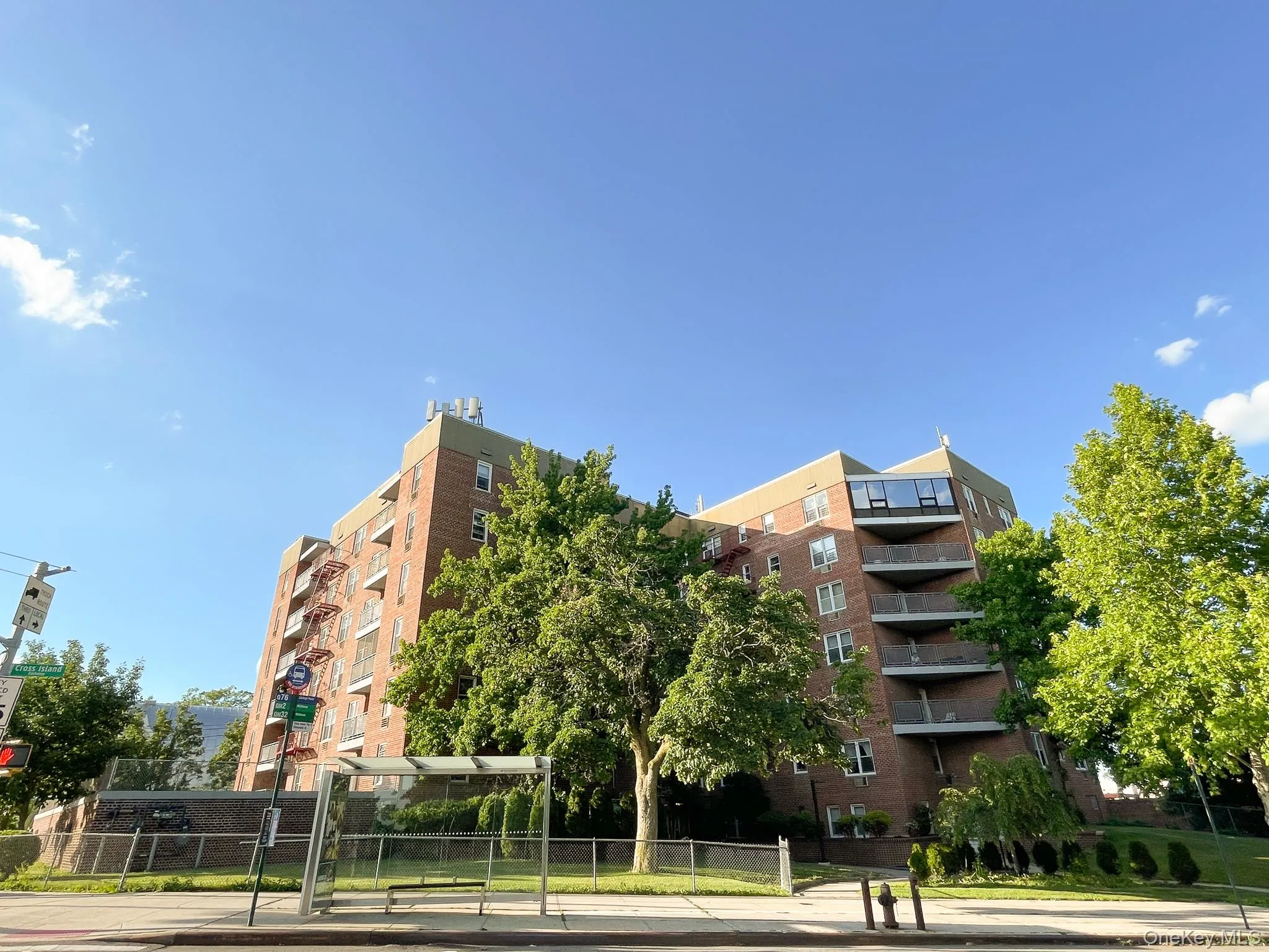 151-05 Cross Island Pathway, New York, NY, 1 Bedroom Bedrooms, 4 Rooms Rooms,1 BathroomBathrooms,Residential,For Rent,Cross Island,0,KEY1013784 151-05 Cross Island Pathway, New York, NY, 1 Bedroom Bedrooms, 4 Rooms Rooms,1 BathroomBathrooms,Residential,For Rent,Cross Island,0,KEY1013784