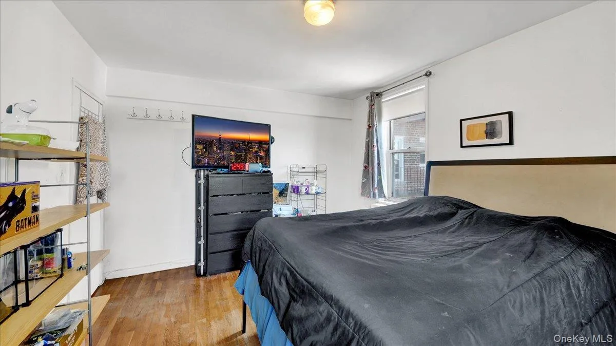 5644 Netherland Avenue, New York, NY, 1 Bedroom Bedrooms, 3 Rooms Rooms,1 BathroomBathrooms,Residential,For Rent,Netherland,0,1013785 5644 Netherland Avenue, New York, NY, 1 Bedroom Bedrooms, 3 Rooms Rooms,1 BathroomBathrooms,Residential,For Rent,Netherland,0,1013785