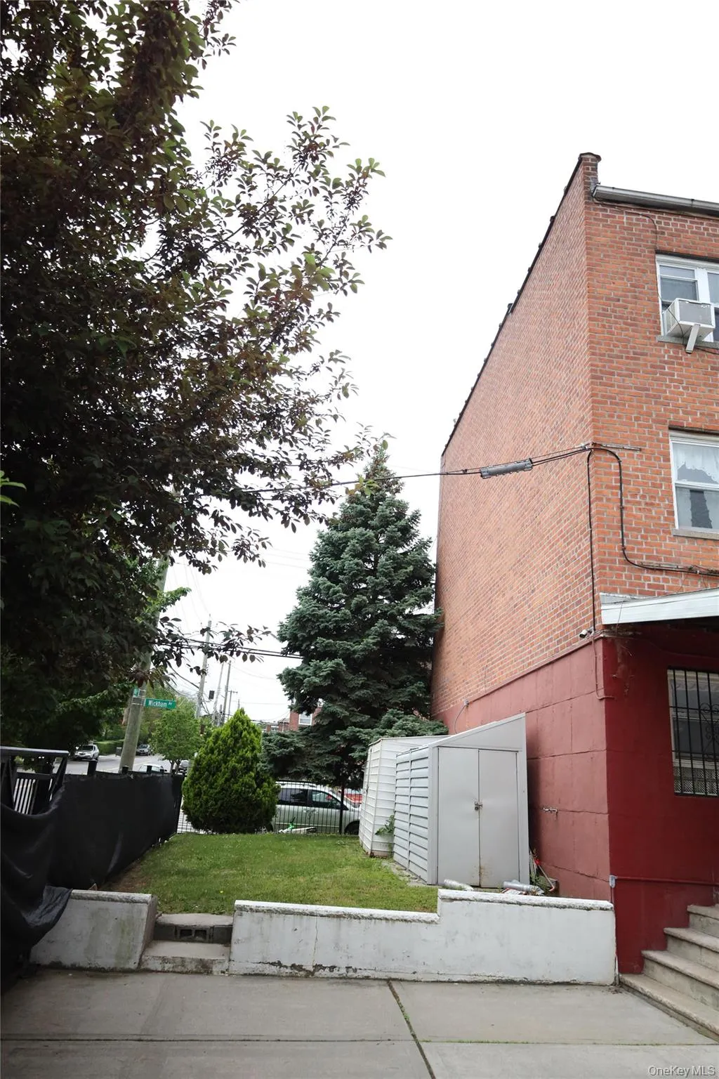 3000 Wickham Avenue, New York, NY, 4 Bedrooms Bedrooms, 8 Rooms Rooms,2 BathroomsBathrooms,Residential,For Rent,Wickham,0,1013787 3000 Wickham Avenue, New York, NY, 4 Bedrooms Bedrooms, 8 Rooms Rooms,2 BathroomsBathrooms,Residential,For Rent,Wickham,0,1013787