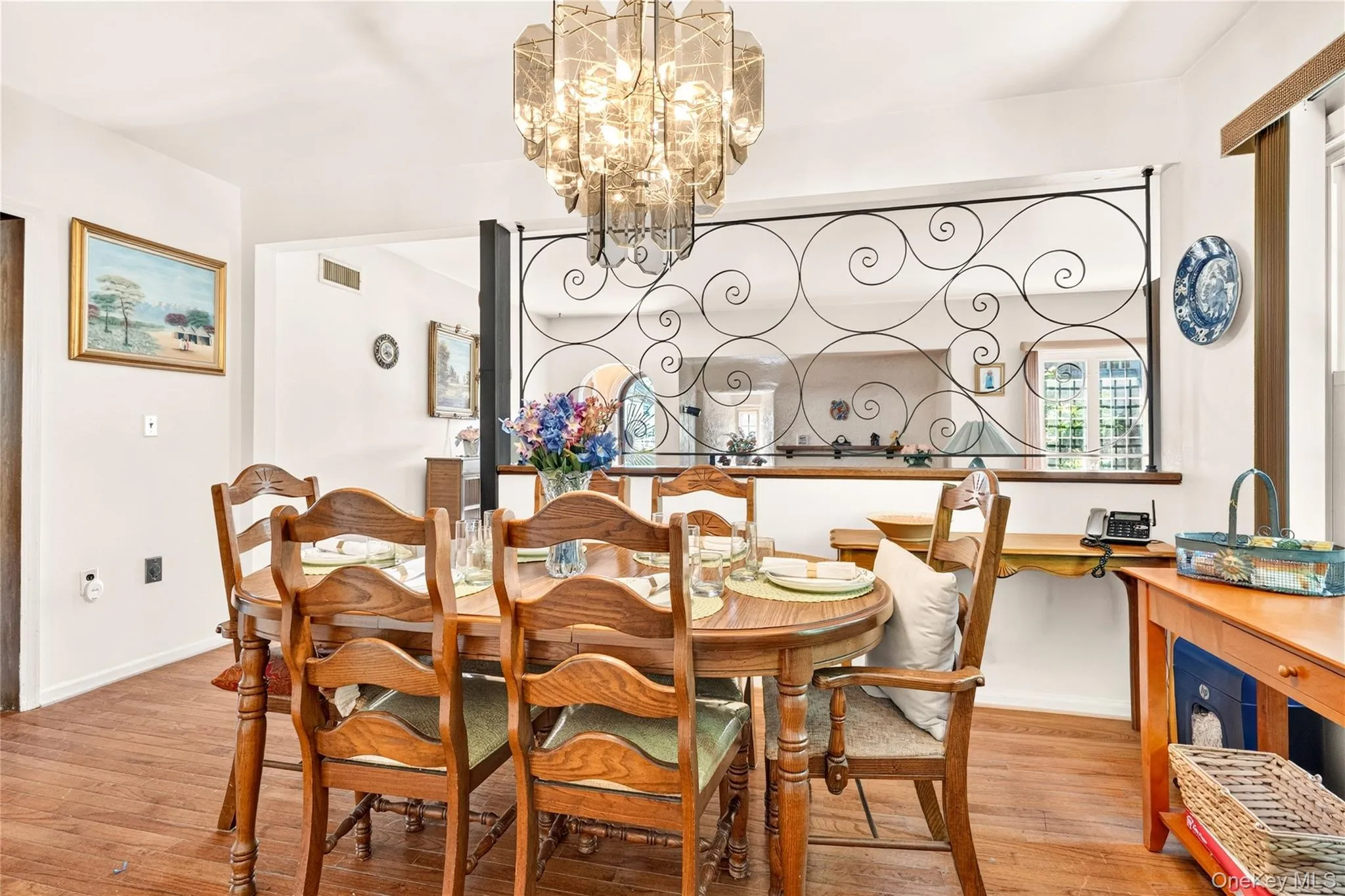 41 Green Place, New Rochelle, NY, 3 Bedrooms Bedrooms, 7 Rooms Rooms,2 BathroomsBathrooms,Residential,For Rent,Green,0,1013788 41 Green Place, New Rochelle, NY, 3 Bedrooms Bedrooms, 7 Rooms Rooms,2 BathroomsBathrooms,Residential,For Rent,Green,0,1013788