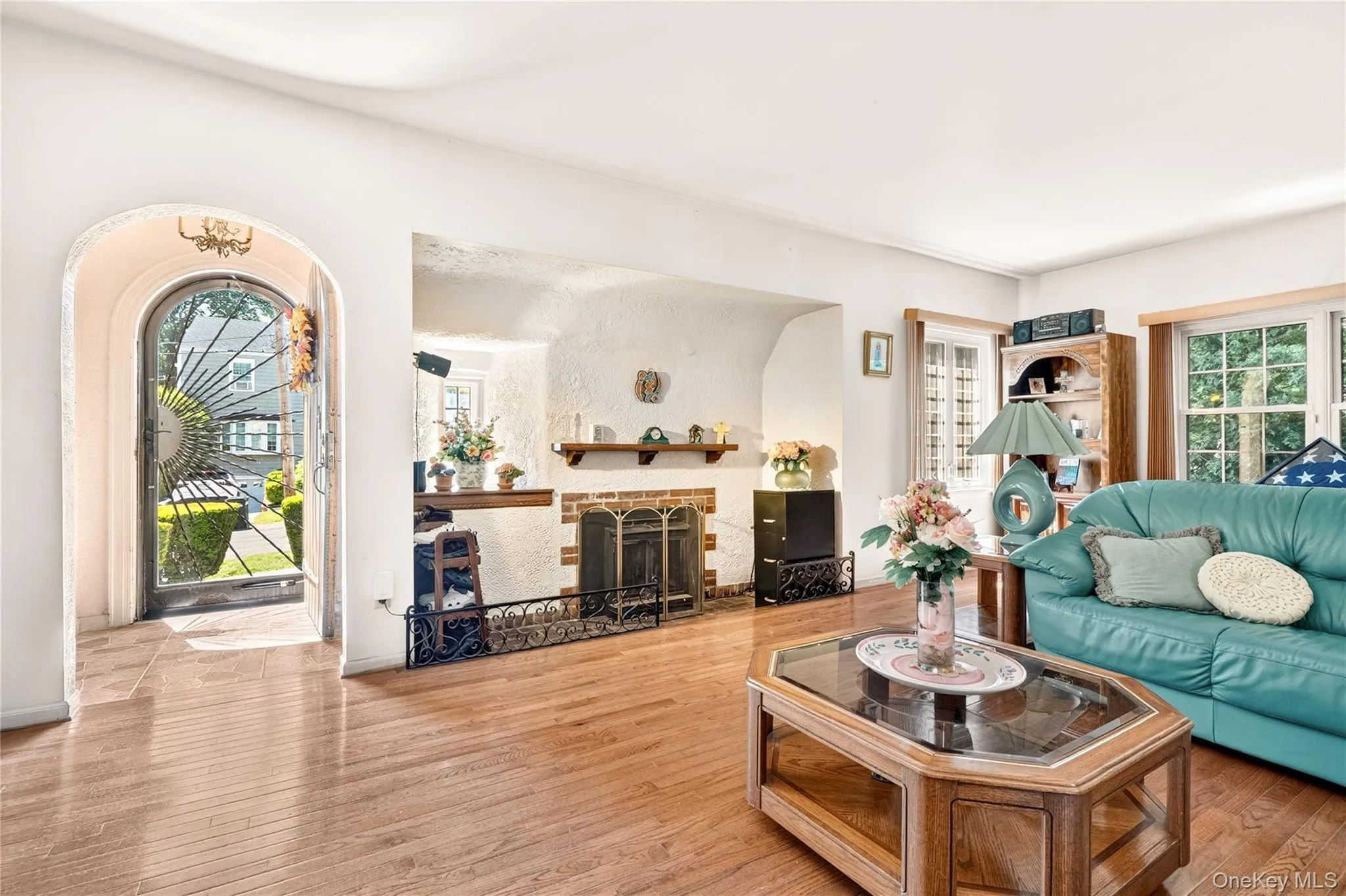 41 Green Place, New Rochelle, NY, 3 Bedrooms Bedrooms, 7 Rooms Rooms,2 BathroomsBathrooms,Residential,For Rent,Green,0,1013788 41 Green Place, New Rochelle, NY, 3 Bedrooms Bedrooms, 7 Rooms Rooms,2 BathroomsBathrooms,Residential,For Rent,Green,0,1013788