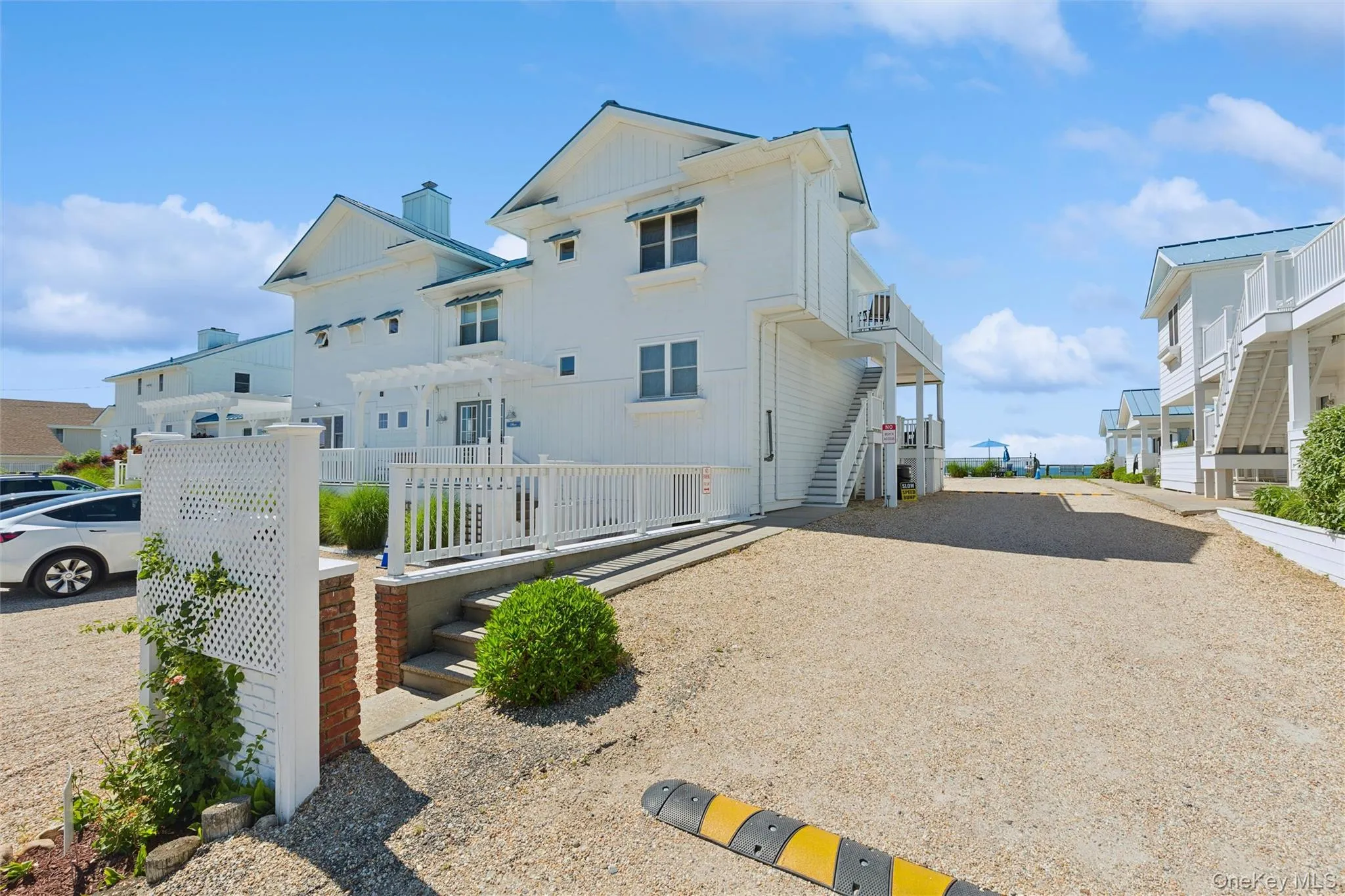 6 Soundview Drive, East Hampton, NY, 1 Bedroom Bedrooms, 2 Rooms Rooms,1 BathroomBathrooms,Residential,For Rent,Soundview,0,KEY1013790 6 Soundview Drive, East Hampton, NY, 1 Bedroom Bedrooms, 2 Rooms Rooms,1 BathroomBathrooms,Residential,For Rent,Soundview,0,KEY1013790