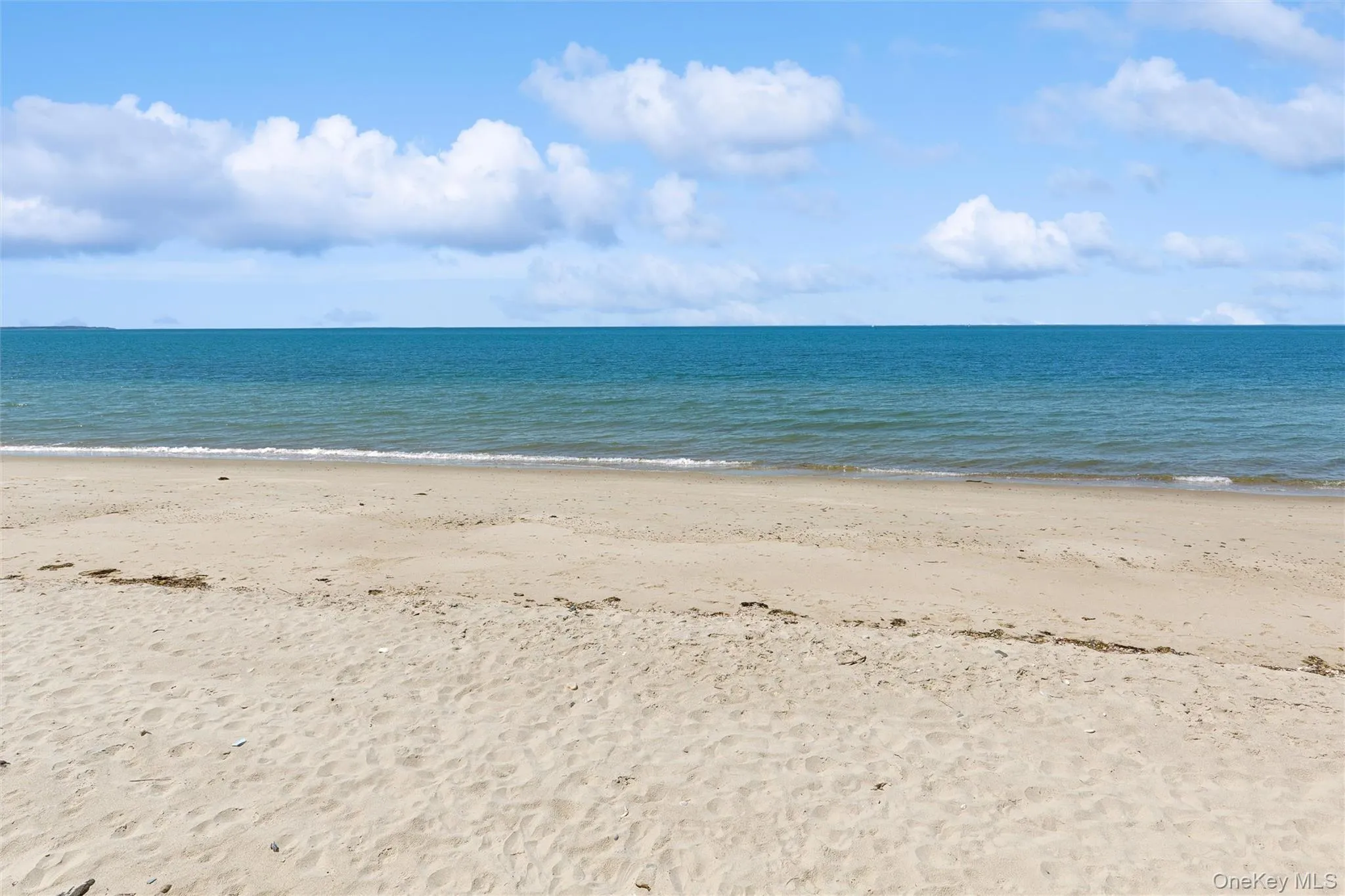 6 Soundview Drive, East Hampton, NY, 1 Bedroom Bedrooms, 2 Rooms Rooms,1 BathroomBathrooms,Residential,For Rent,Soundview,0,KEY1013790 6 Soundview Drive, East Hampton, NY, 1 Bedroom Bedrooms, 2 Rooms Rooms,1 BathroomBathrooms,Residential,For Rent,Soundview,0,KEY1013790