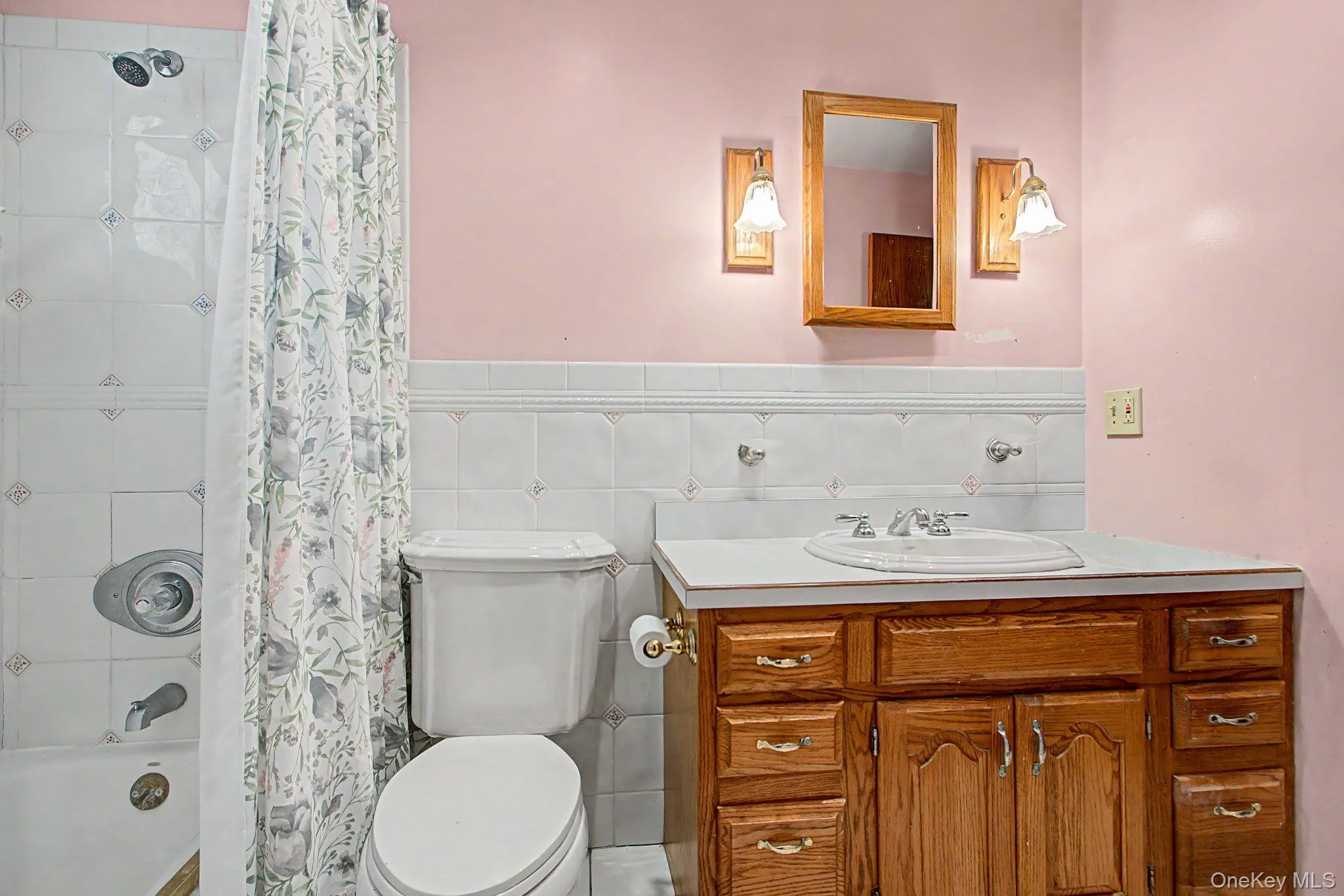 Full Bathroom Full Bathroom