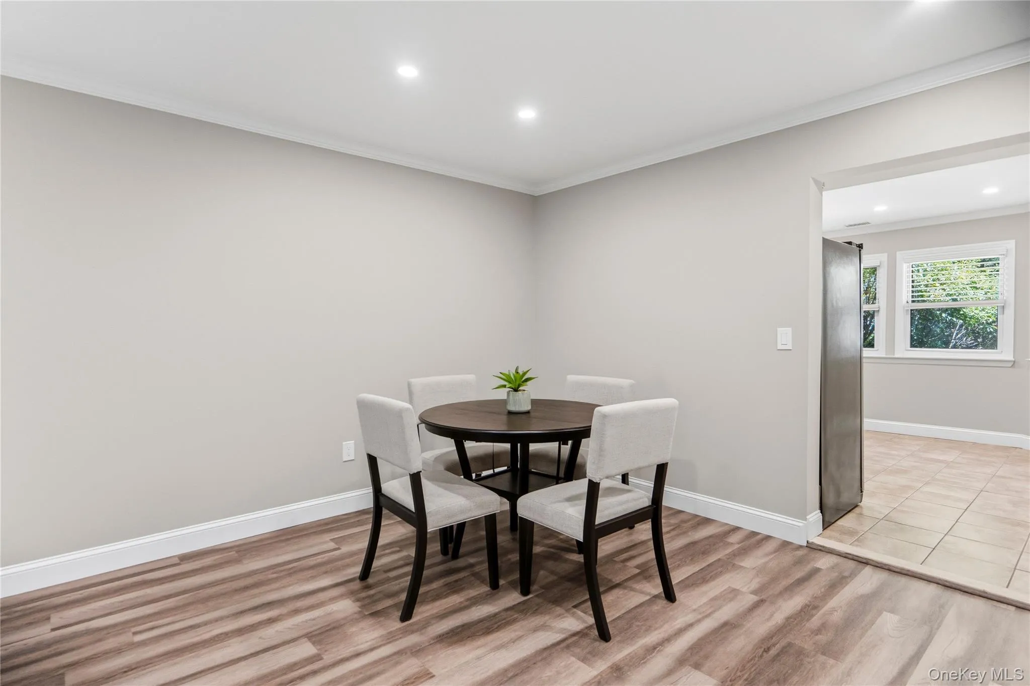 Dining room convenient to kitchen Dining room convenient to kitchen
