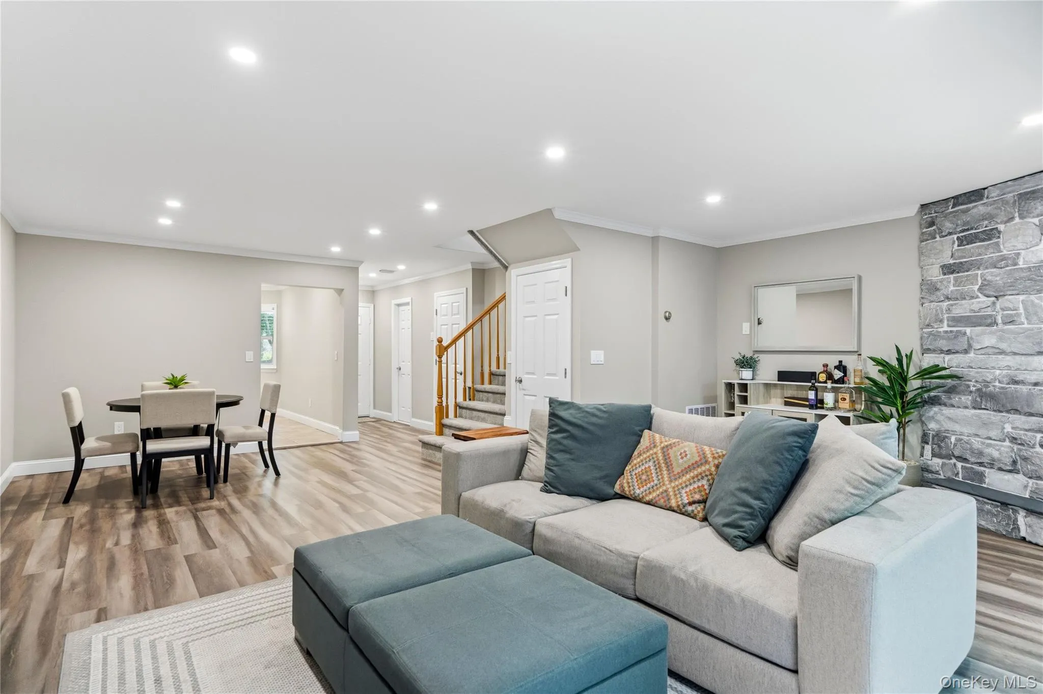 Sunlit, with new flooring throughout Sunlit, with new flooring throughout