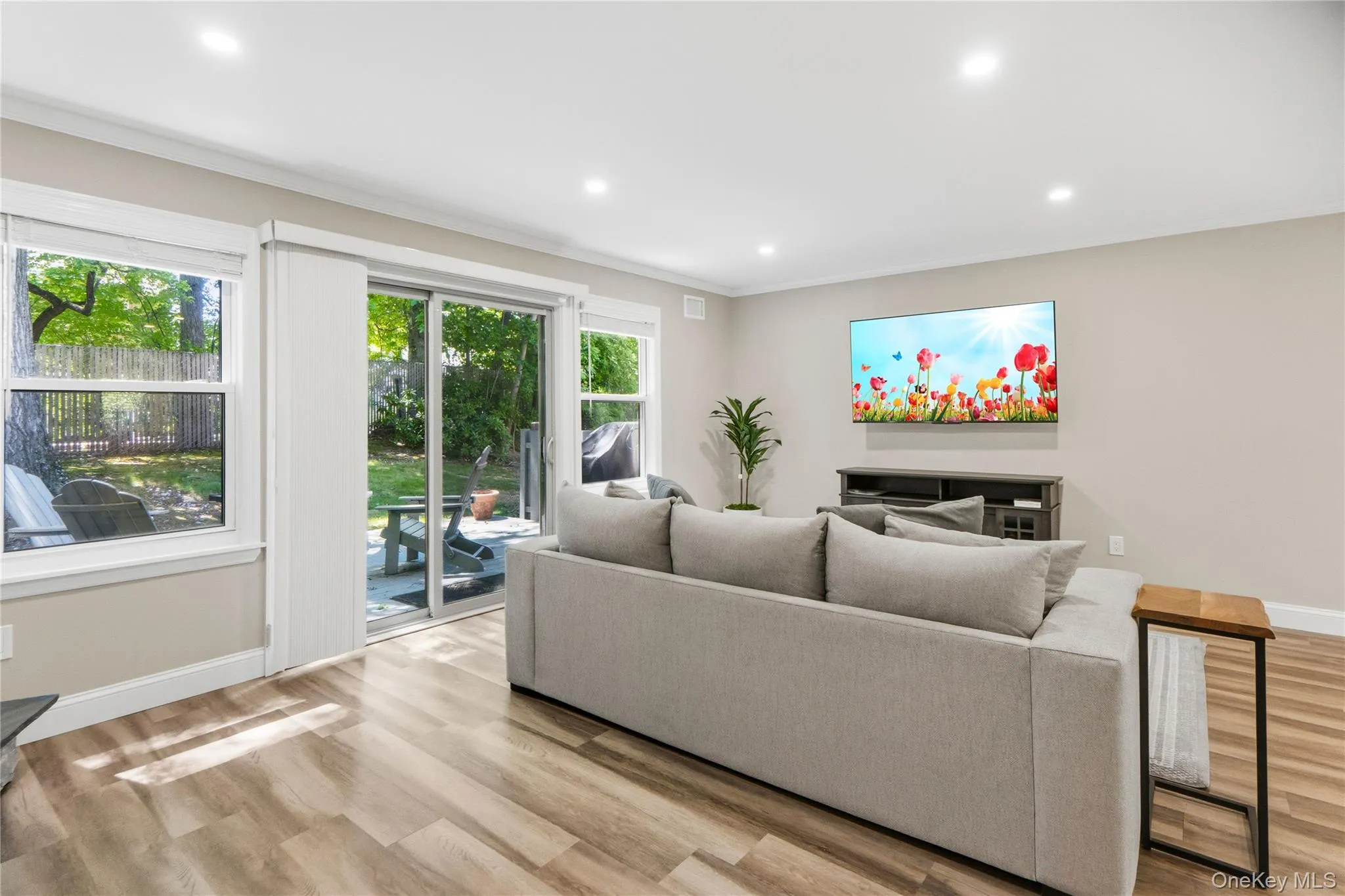 5 Pond Path, Oyster Bay, NY, 3 Bedrooms Bedrooms, 6 Rooms Rooms,2 BathroomsBathrooms,Residential,For Rent,Pond,0,1013801 5 Pond Path, Oyster Bay, NY, 3 Bedrooms Bedrooms, 6 Rooms Rooms,2 BathroomsBathrooms,Residential,For Rent,Pond,0,1013801