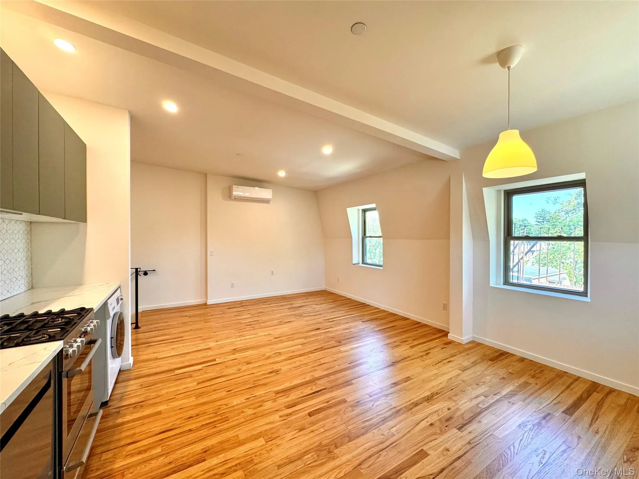 121 Lander Street, Newburgh (city), NY, 1 Bedroom Bedrooms, 3 Rooms Rooms,1 BathroomBathrooms,Residential Lease,For Rent,Lander,0,1013802 121 Lander Street, Newburgh (city), NY, 1 Bedroom Bedrooms, 3 Rooms Rooms,1 BathroomBathrooms,Residential Lease,For Rent,Lander,0,1013802