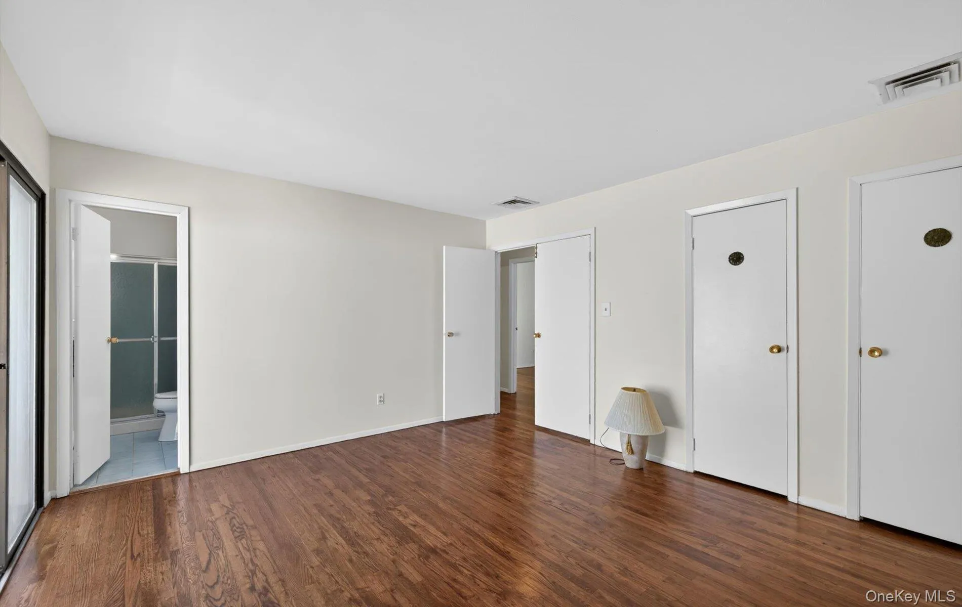 19 Branding Iron Lane, Glen Cove, NY, 4 Bedrooms Bedrooms, 9 Rooms Rooms,3 BathroomsBathrooms,Residential,For Rent,Branding Iron,0,1013803 19 Branding Iron Lane, Glen Cove, NY, 4 Bedrooms Bedrooms, 9 Rooms Rooms,3 BathroomsBathrooms,Residential,For Rent,Branding Iron,0,1013803