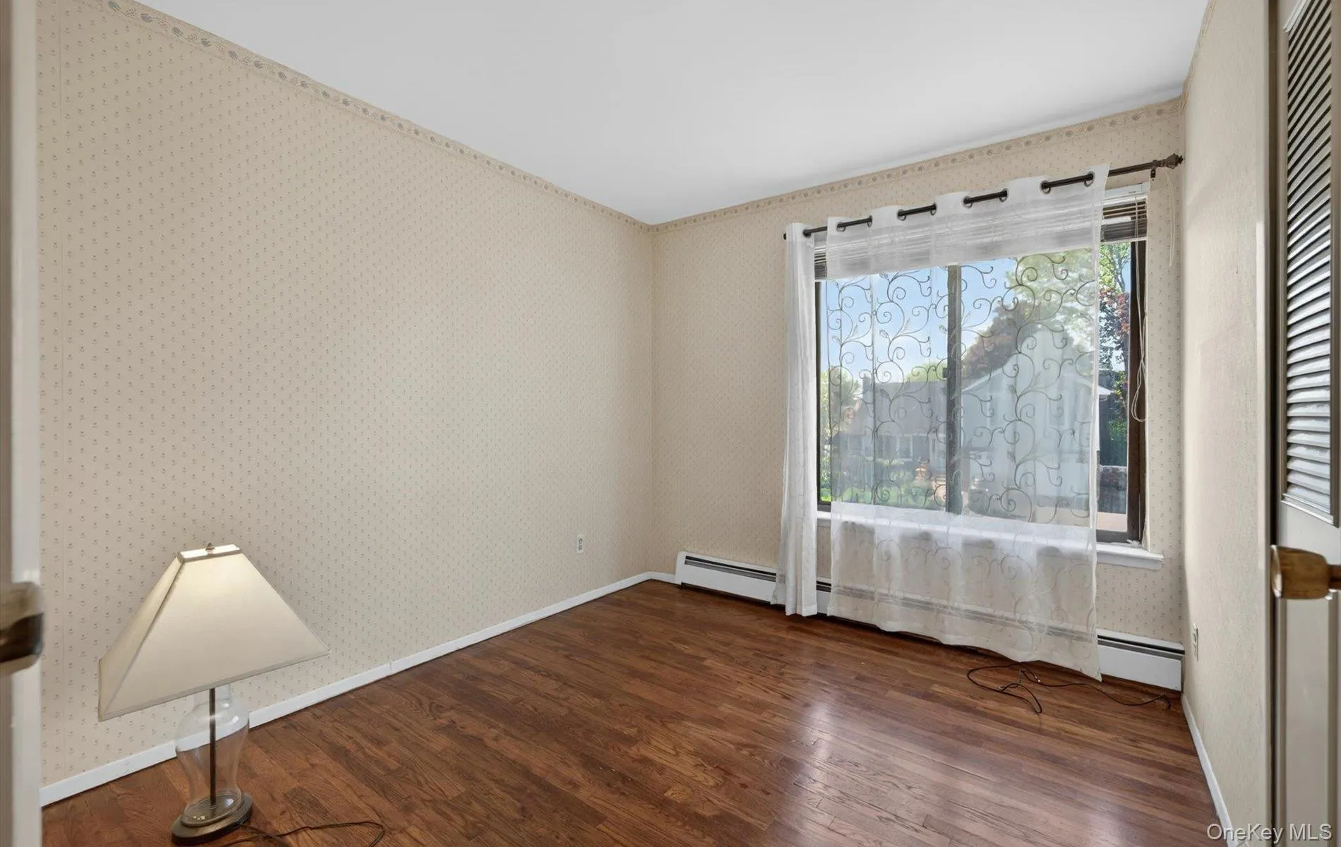 19 Branding Iron Lane, Glen Cove, NY, 4 Bedrooms Bedrooms, 9 Rooms Rooms,3 BathroomsBathrooms,Residential,For Rent,Branding Iron,0,1013803 19 Branding Iron Lane, Glen Cove, NY, 4 Bedrooms Bedrooms, 9 Rooms Rooms,3 BathroomsBathrooms,Residential,For Rent,Branding Iron,0,1013803