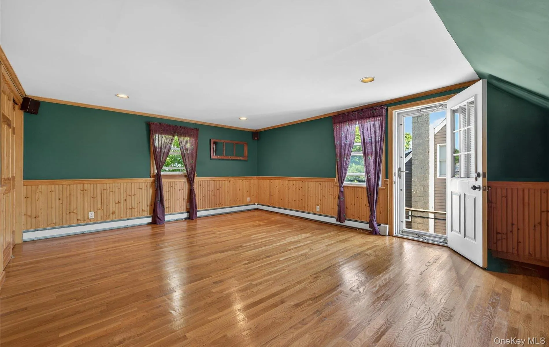 88 Philadelphia Avenue, Oyster Bay, NY, 4 Bedrooms Bedrooms, 6 Rooms Rooms,2 BathroomsBathrooms,Residential,For Rent,Philadelphia,0,1013806 88 Philadelphia Avenue, Oyster Bay, NY, 4 Bedrooms Bedrooms, 6 Rooms Rooms,2 BathroomsBathrooms,Residential,For Rent,Philadelphia,0,1013806