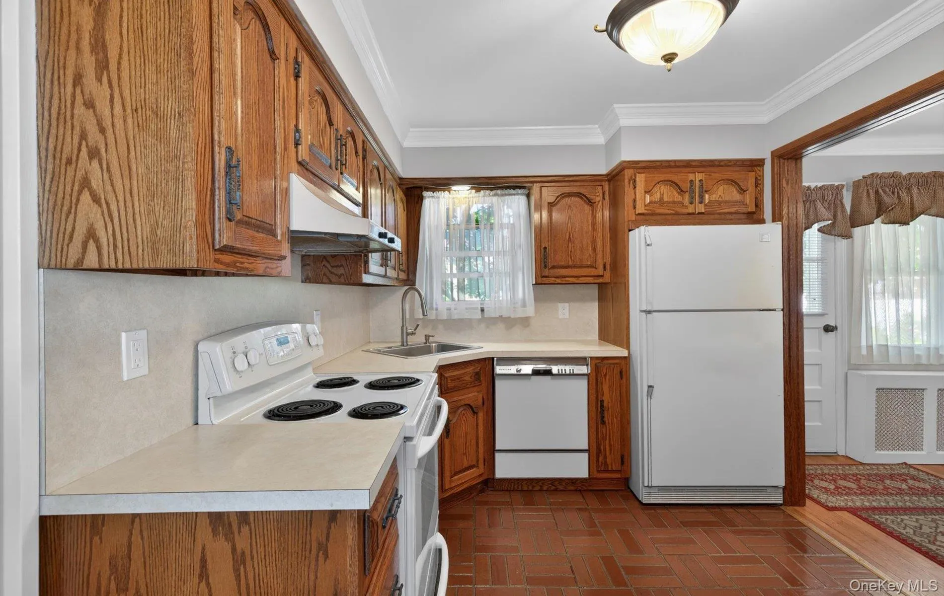 88 Philadelphia Avenue, Oyster Bay, NY, 4 Bedrooms Bedrooms, 6 Rooms Rooms,2 BathroomsBathrooms,Residential,For Rent,Philadelphia,0,1013806 88 Philadelphia Avenue, Oyster Bay, NY, 4 Bedrooms Bedrooms, 6 Rooms Rooms,2 BathroomsBathrooms,Residential,For Rent,Philadelphia,0,1013806