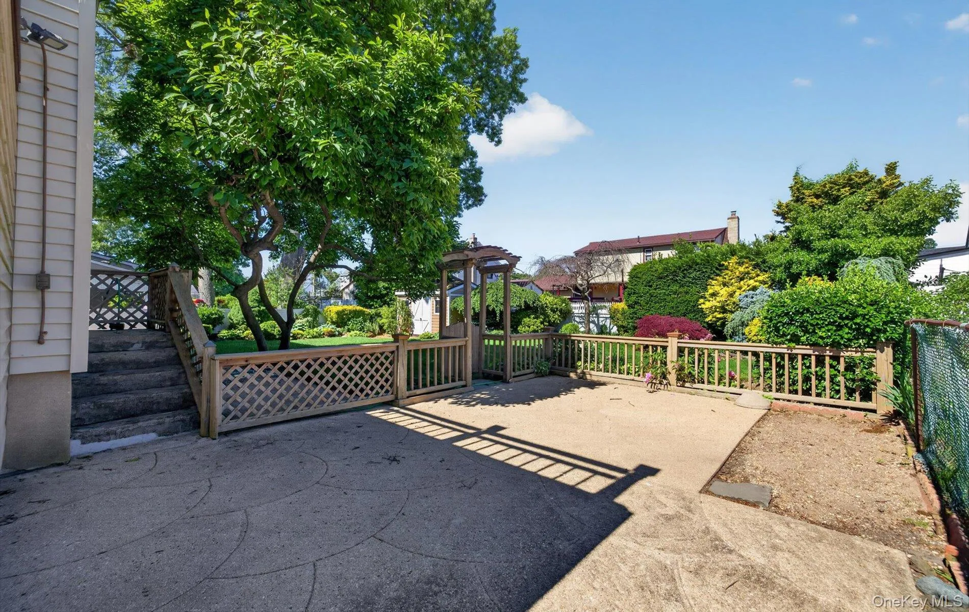 88 Philadelphia Avenue, Oyster Bay, NY, 4 Bedrooms Bedrooms, 6 Rooms Rooms,2 BathroomsBathrooms,Residential,For Rent,Philadelphia,0,1013806 88 Philadelphia Avenue, Oyster Bay, NY, 4 Bedrooms Bedrooms, 6 Rooms Rooms,2 BathroomsBathrooms,Residential,For Rent,Philadelphia,0,1013806