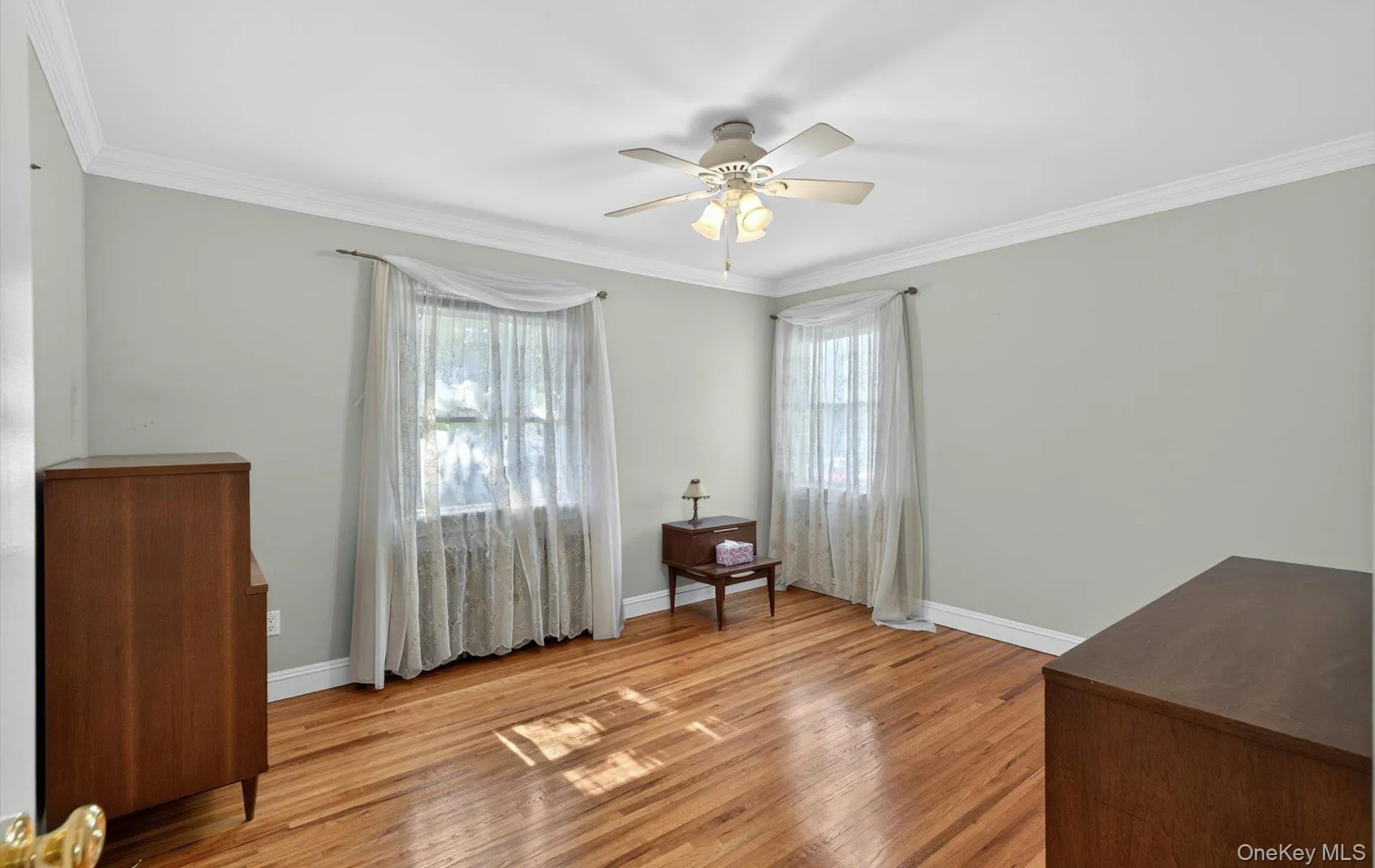 88 Philadelphia Avenue, Oyster Bay, NY, 4 Bedrooms Bedrooms, 6 Rooms Rooms,2 BathroomsBathrooms,Residential,For Rent,Philadelphia,0,1013806 88 Philadelphia Avenue, Oyster Bay, NY, 4 Bedrooms Bedrooms, 6 Rooms Rooms,2 BathroomsBathrooms,Residential,For Rent,Philadelphia,0,1013806