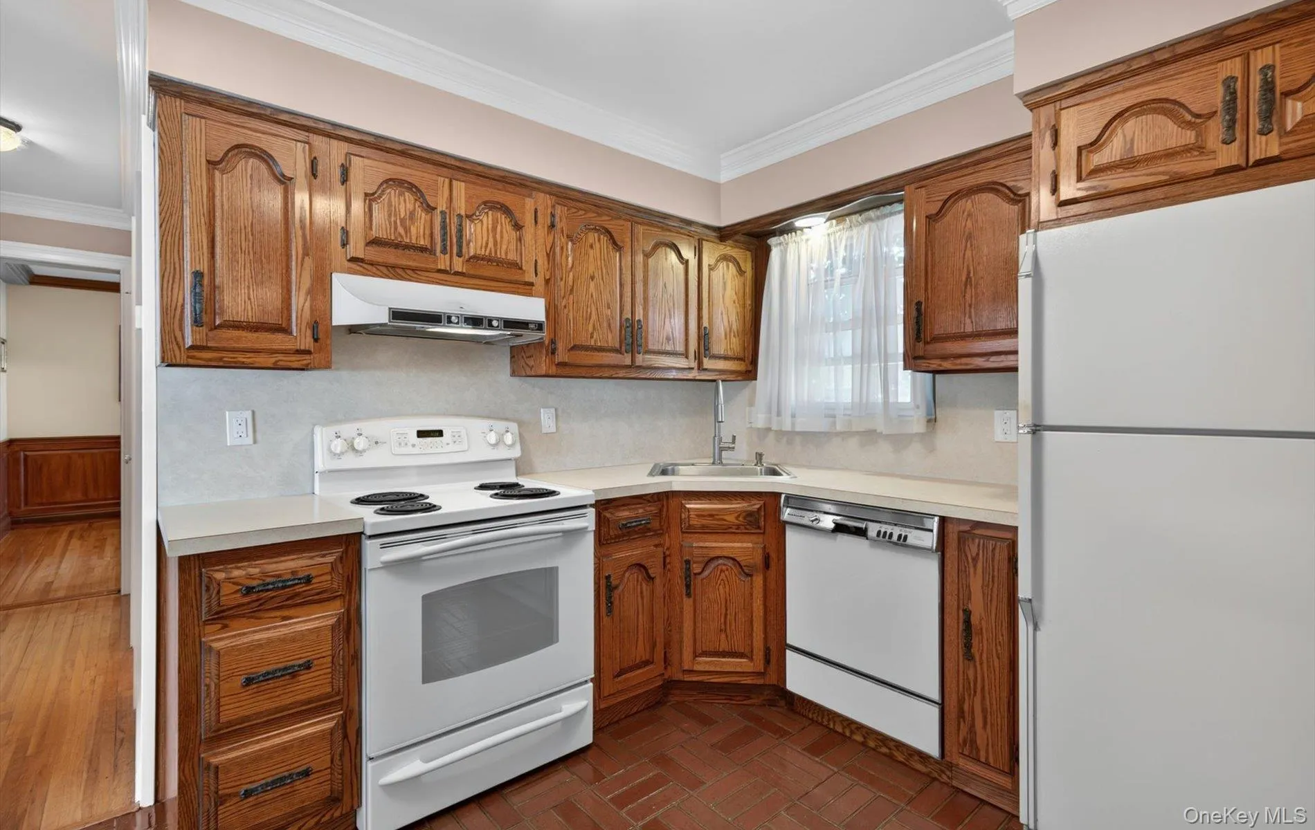 88 Philadelphia Avenue, Oyster Bay, NY, 4 Bedrooms Bedrooms, 6 Rooms Rooms,2 BathroomsBathrooms,Residential,For Rent,Philadelphia,0,1013806 88 Philadelphia Avenue, Oyster Bay, NY, 4 Bedrooms Bedrooms, 6 Rooms Rooms,2 BathroomsBathrooms,Residential,For Rent,Philadelphia,0,1013806