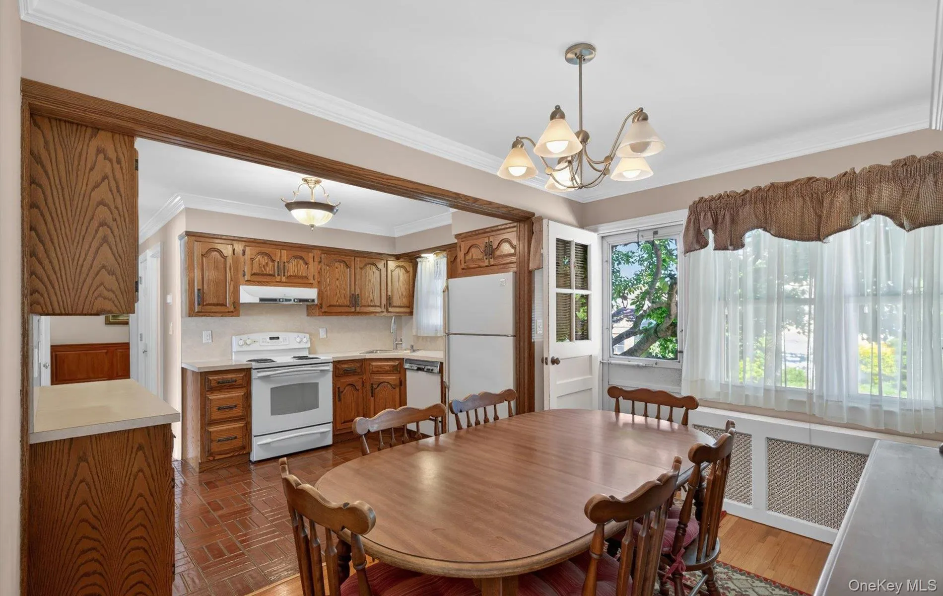 88 Philadelphia Avenue, Oyster Bay, NY, 4 Bedrooms Bedrooms, 6 Rooms Rooms,2 BathroomsBathrooms,Residential,For Rent,Philadelphia,0,1013806 88 Philadelphia Avenue, Oyster Bay, NY, 4 Bedrooms Bedrooms, 6 Rooms Rooms,2 BathroomsBathrooms,Residential,For Rent,Philadelphia,0,1013806
