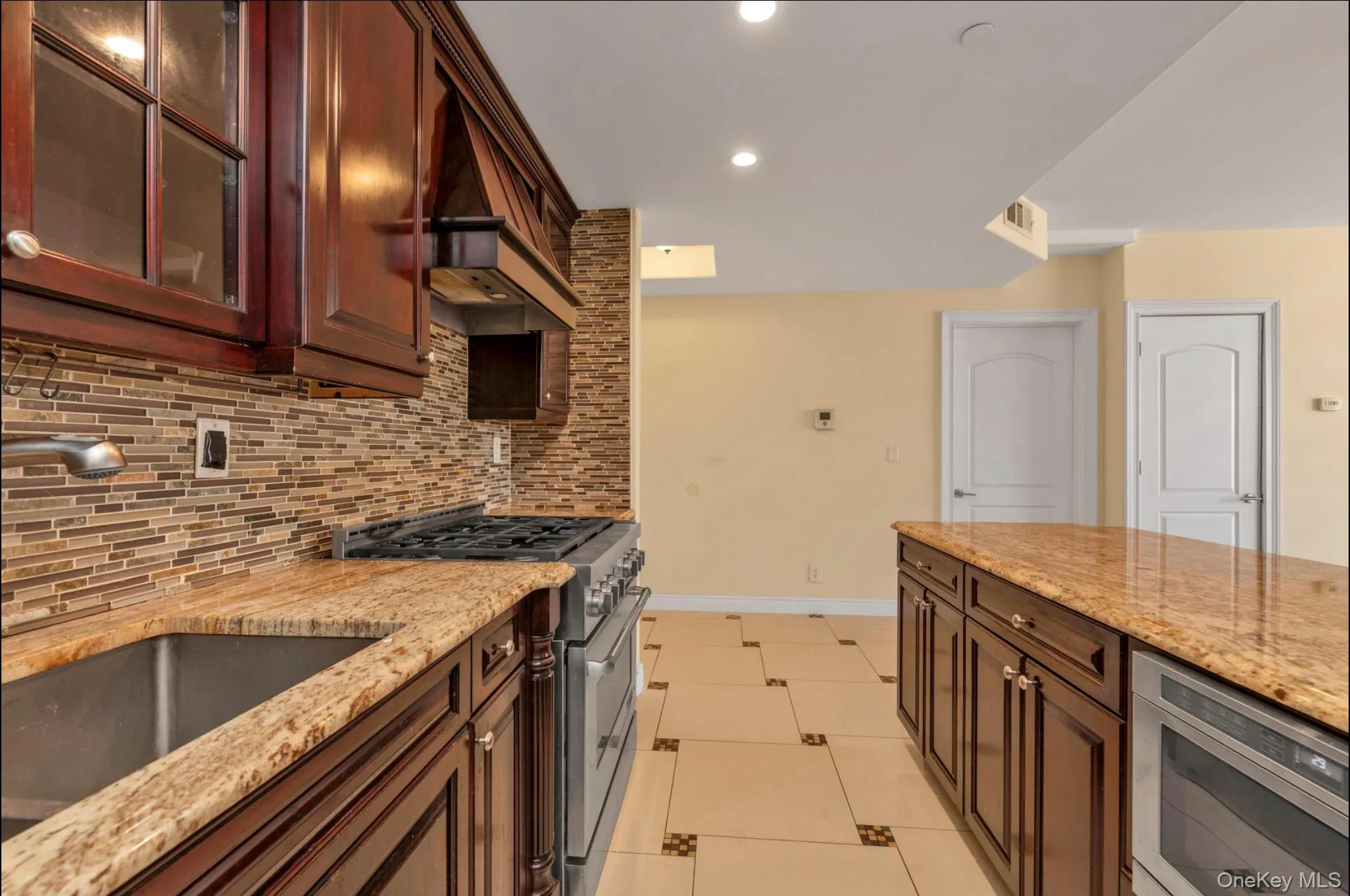 63-36 99th Street, New York, NY, 2 Bedrooms Bedrooms, 5 Rooms Rooms,2 BathroomsBathrooms,Residential,For Rent,99th,0,1013809 63-36 99th Street, New York, NY, 2 Bedrooms Bedrooms, 5 Rooms Rooms,2 BathroomsBathrooms,Residential,For Rent,99th,0,1013809