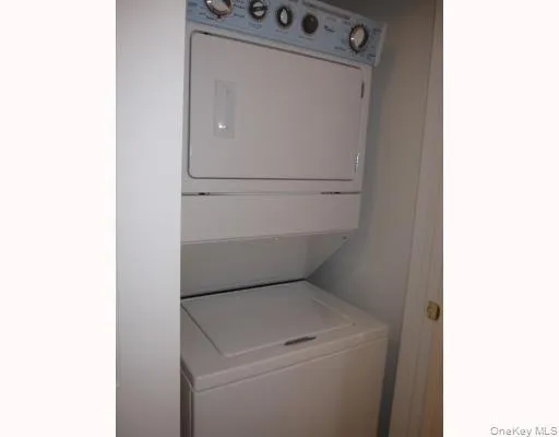 Washer/dryer within apartment Washer/dryer within apartment