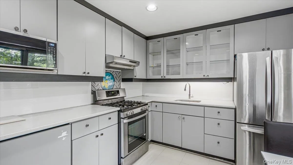 31-65 138th Street, New York, NY, 1 Bedroom Bedrooms, 3 Rooms Rooms,1 BathroomBathrooms,Residential,For Rent,138th,0,1013814 31-65 138th Street, New York, NY, 1 Bedroom Bedrooms, 3 Rooms Rooms,1 BathroomBathrooms,Residential,For Rent,138th,0,1013814