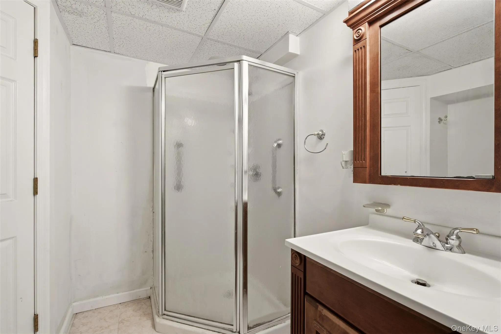 300 Mc Kinley Terrace, Huntington, NY, 4 Bedrooms Bedrooms, 10 Rooms Rooms,4 BathroomsBathrooms,Residential,For Rent,Mc Kinley,0,1013820 300 Mc Kinley Terrace, Huntington, NY, 4 Bedrooms Bedrooms, 10 Rooms Rooms,4 BathroomsBathrooms,Residential,For Rent,Mc Kinley,0,1013820