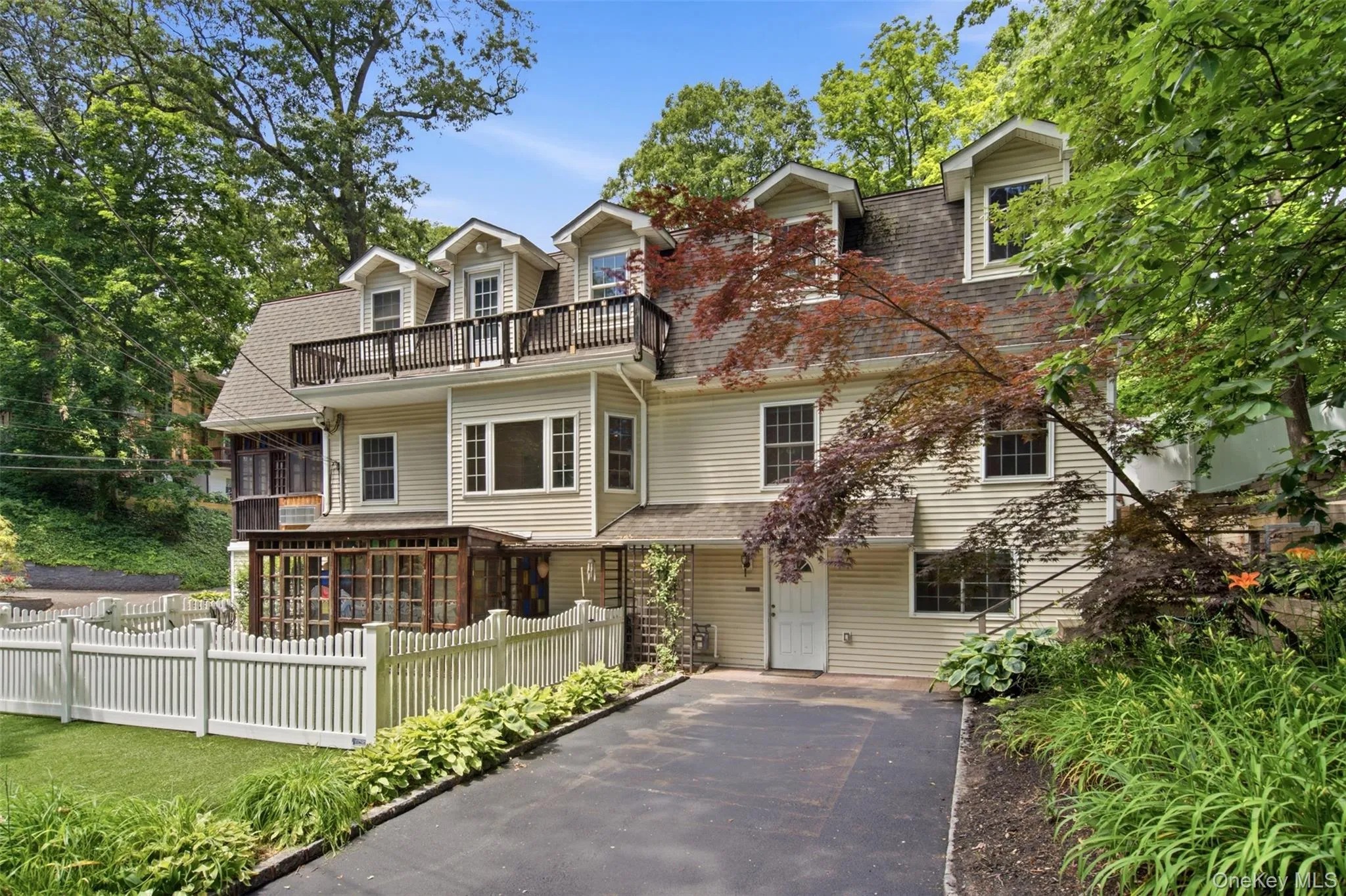 300 Mc Kinley Terrace, Huntington, NY, 4 Bedrooms Bedrooms, 10 Rooms Rooms,4 BathroomsBathrooms,Residential,For Rent,Mc Kinley,0,1013820 300 Mc Kinley Terrace, Huntington, NY, 4 Bedrooms Bedrooms, 10 Rooms Rooms,4 BathroomsBathrooms,Residential,For Rent,Mc Kinley,0,1013820