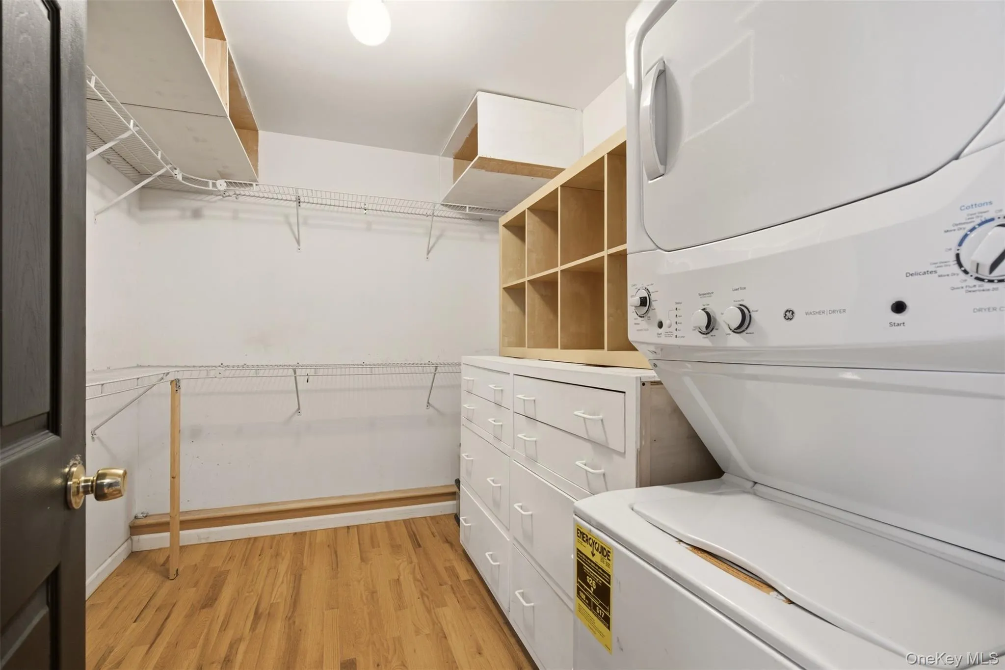 300 Mc Kinley Terrace, Huntington, NY, 4 Bedrooms Bedrooms, 10 Rooms Rooms,4 BathroomsBathrooms,Residential,For Rent,Mc Kinley,0,1013820 300 Mc Kinley Terrace, Huntington, NY, 4 Bedrooms Bedrooms, 10 Rooms Rooms,4 BathroomsBathrooms,Residential,For Rent,Mc Kinley,0,1013820
