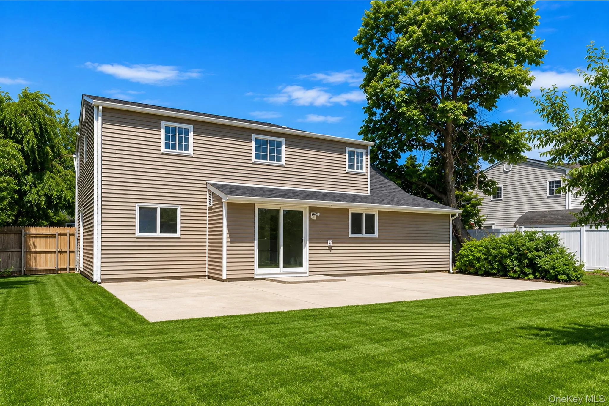 18 Lark Drive, Brookhaven, NY, 4 Bedrooms Bedrooms, 9 Rooms Rooms,2 BathroomsBathrooms,Residential,For Rent,Lark,0,1013822 18 Lark Drive, Brookhaven, NY, 4 Bedrooms Bedrooms, 9 Rooms Rooms,2 BathroomsBathrooms,Residential,For Rent,Lark,0,1013822