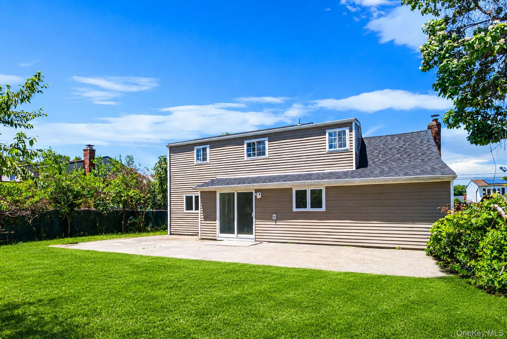 18 Lark Drive, Brookhaven, NY, 4 Bedrooms Bedrooms, 9 Rooms Rooms,2 BathroomsBathrooms,Residential,For Rent,Lark,0,1013822 18 Lark Drive, Brookhaven, NY, 4 Bedrooms Bedrooms, 9 Rooms Rooms,2 BathroomsBathrooms,Residential,For Rent,Lark,0,1013822