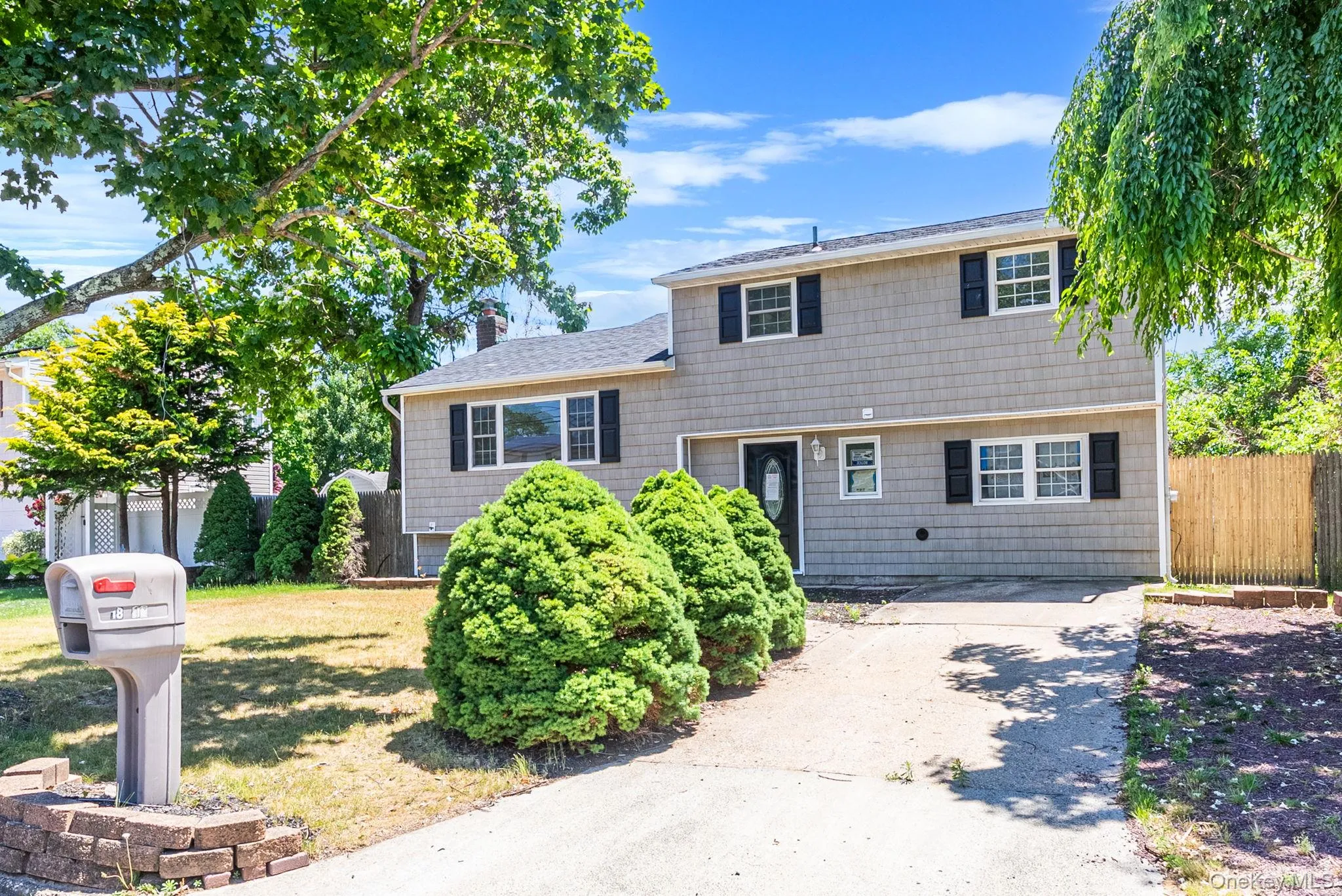 18 Lark Drive, Brookhaven, NY, 4 Bedrooms Bedrooms, 9 Rooms Rooms,2 BathroomsBathrooms,Residential,For Rent,Lark,0,1013822 18 Lark Drive, Brookhaven, NY, 4 Bedrooms Bedrooms, 9 Rooms Rooms,2 BathroomsBathrooms,Residential,For Rent,Lark,0,1013822