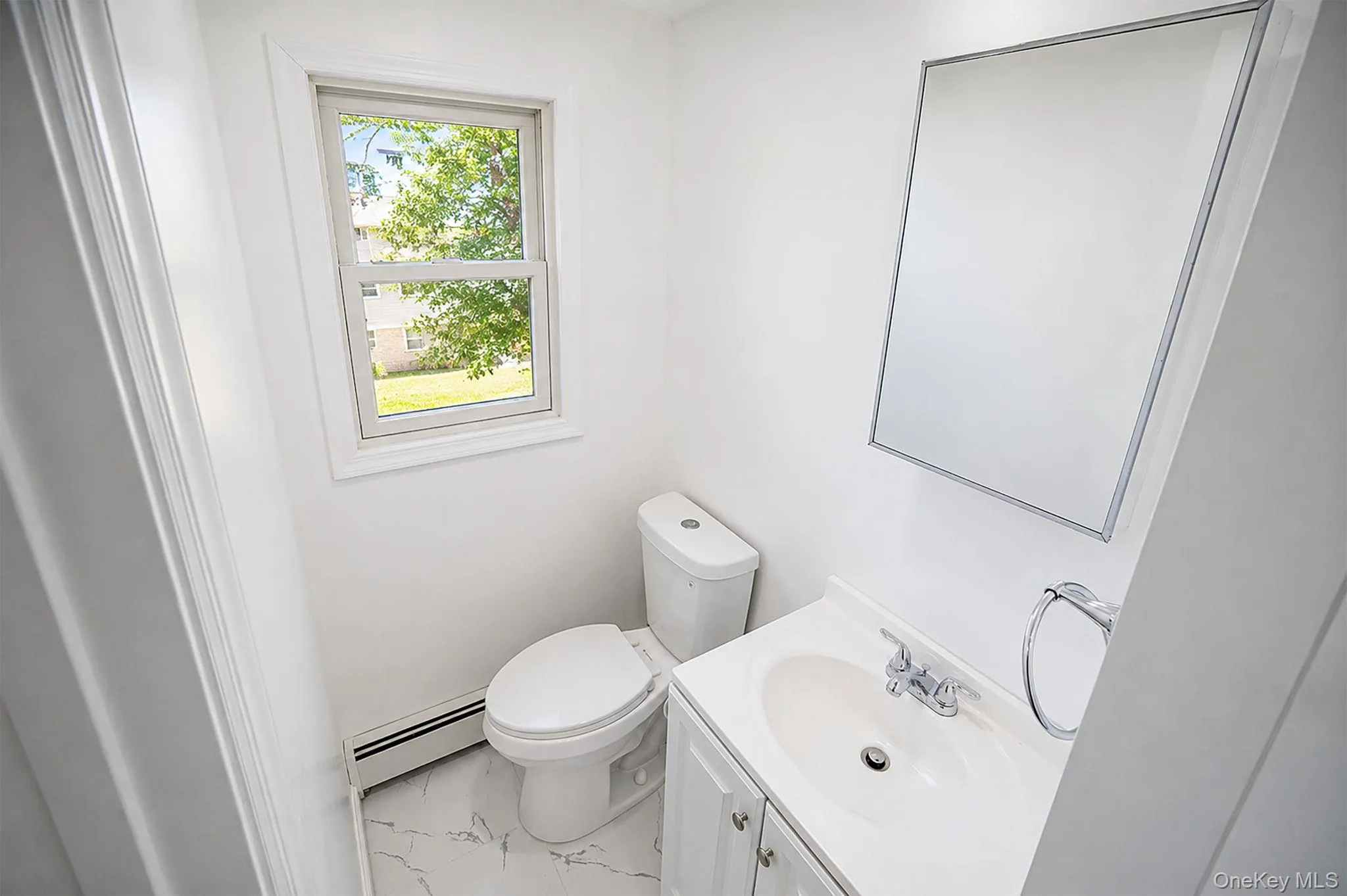 18 Lark Drive, Brookhaven, NY, 4 Bedrooms Bedrooms, 9 Rooms Rooms,2 BathroomsBathrooms,Residential,For Rent,Lark,0,1013822 18 Lark Drive, Brookhaven, NY, 4 Bedrooms Bedrooms, 9 Rooms Rooms,2 BathroomsBathrooms,Residential,For Rent,Lark,0,1013822