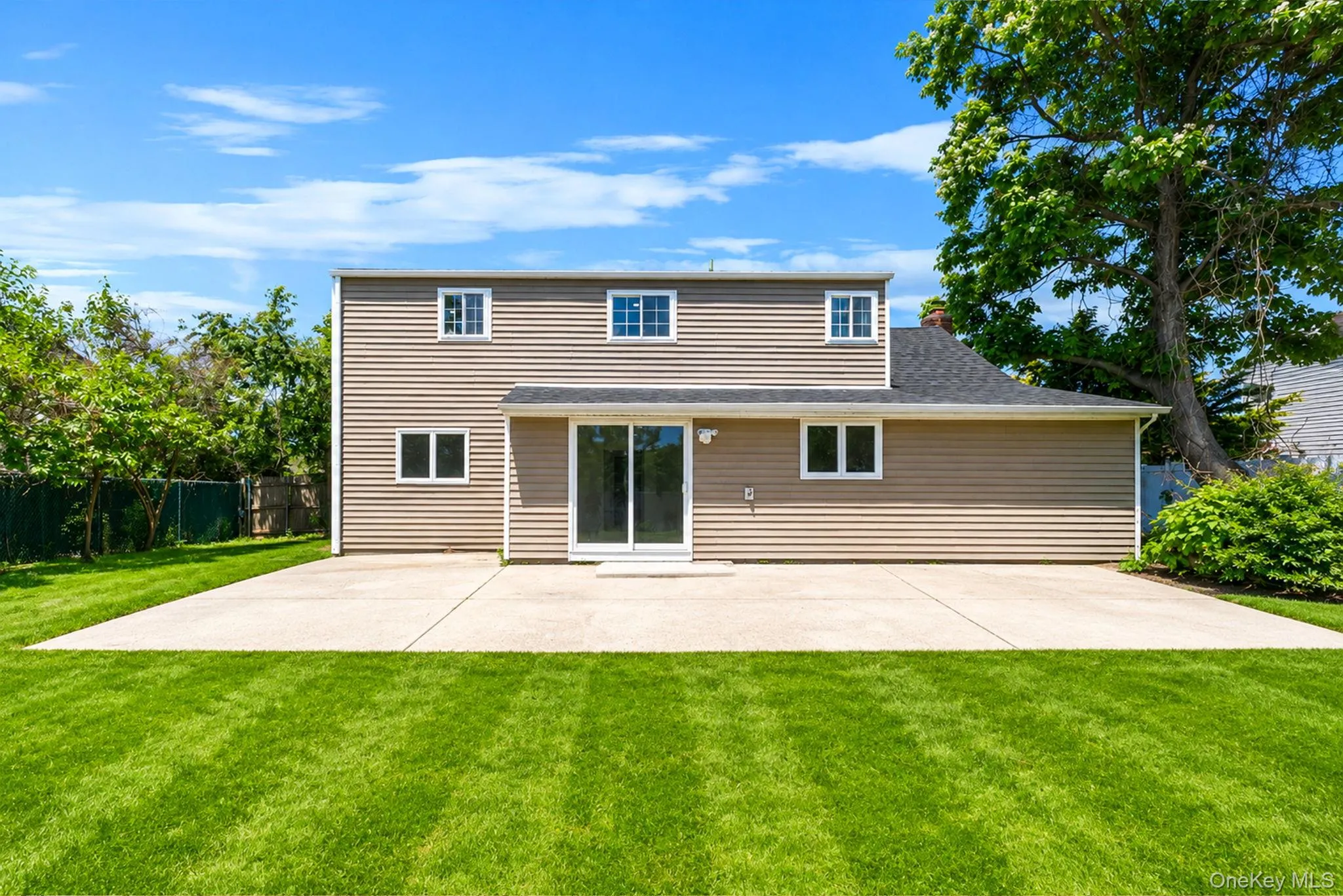 18 Lark Drive, Brookhaven, NY, 4 Bedrooms Bedrooms, 9 Rooms Rooms,2 BathroomsBathrooms,Residential,For Rent,Lark,0,1013822 18 Lark Drive, Brookhaven, NY, 4 Bedrooms Bedrooms, 9 Rooms Rooms,2 BathroomsBathrooms,Residential,For Rent,Lark,0,1013822