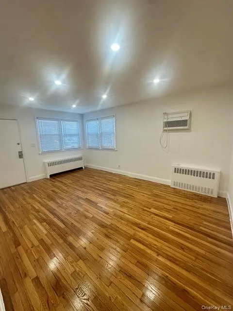 538 Park Avenue, Long Beach, NY, 2 Bedrooms Bedrooms, 5 Rooms Rooms,1 BathroomBathrooms,Residential Lease,For Rent,Park,0,1013833 538 Park Avenue, Long Beach, NY, 2 Bedrooms Bedrooms, 5 Rooms Rooms,1 BathroomBathrooms,Residential Lease,For Rent,Park,0,1013833