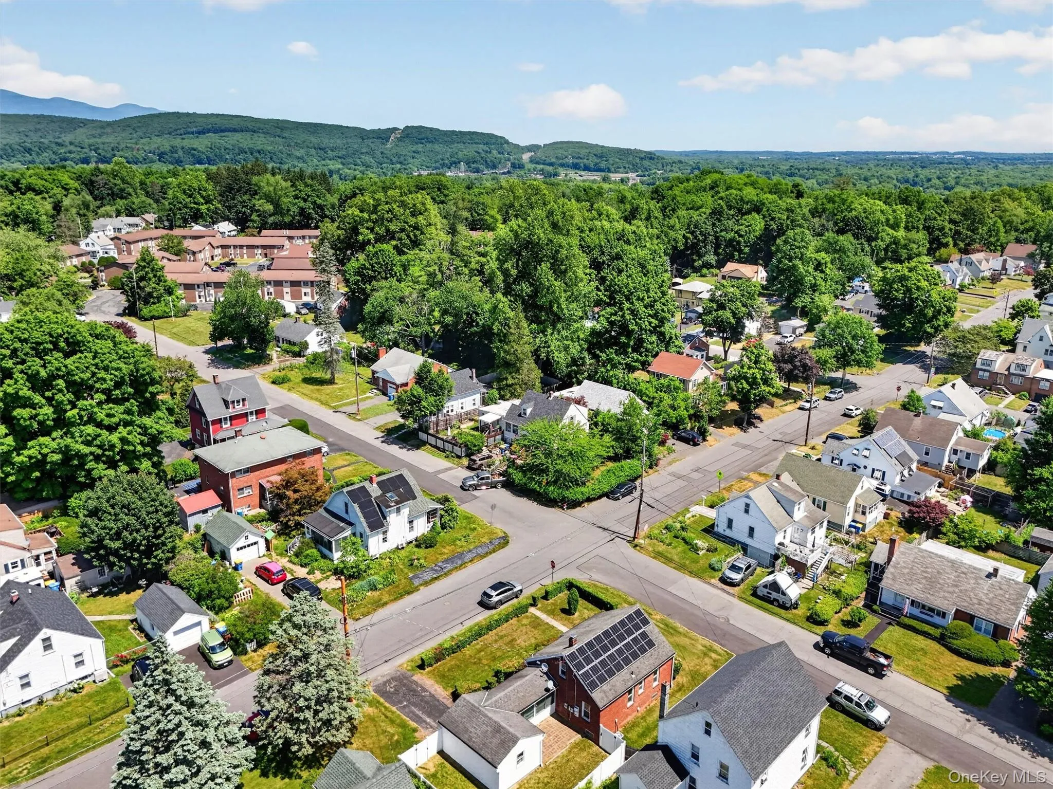 32 Merilina Avenue, Kingston, NY, 2 Bedrooms Bedrooms, 4 Rooms Rooms,1 BathroomBathrooms,Residential,For Rent,Merilina,0,1013834 32 Merilina Avenue, Kingston, NY, 2 Bedrooms Bedrooms, 4 Rooms Rooms,1 BathroomBathrooms,Residential,For Rent,Merilina,0,1013834