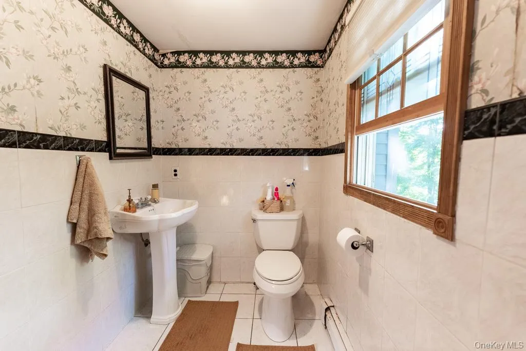 14 Englewood Terrace, Carmel, NY, 4 Bedrooms Bedrooms, 9 Rooms Rooms,2 BathroomsBathrooms,Residential,For Rent,Englewood,0,1013835 14 Englewood Terrace, Carmel, NY, 4 Bedrooms Bedrooms, 9 Rooms Rooms,2 BathroomsBathrooms,Residential,For Rent,Englewood,0,1013835