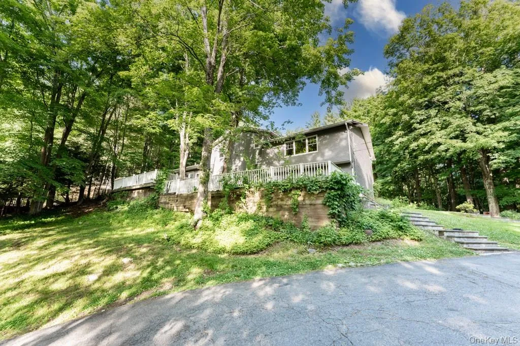 14 Englewood Terrace, Carmel, NY, 4 Bedrooms Bedrooms, 9 Rooms Rooms,2 BathroomsBathrooms,Residential,For Rent,Englewood,0,1013835 14 Englewood Terrace, Carmel, NY, 4 Bedrooms Bedrooms, 9 Rooms Rooms,2 BathroomsBathrooms,Residential,For Rent,Englewood,0,1013835