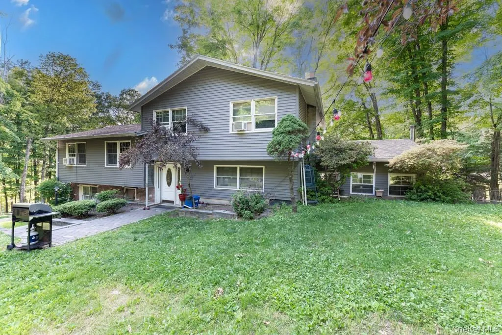 14 Englewood Terrace, Carmel, NY, 4 Bedrooms Bedrooms, 9 Rooms Rooms,2 BathroomsBathrooms,Residential,For Rent,Englewood,0,1013835 14 Englewood Terrace, Carmel, NY, 4 Bedrooms Bedrooms, 9 Rooms Rooms,2 BathroomsBathrooms,Residential,For Rent,Englewood,0,1013835