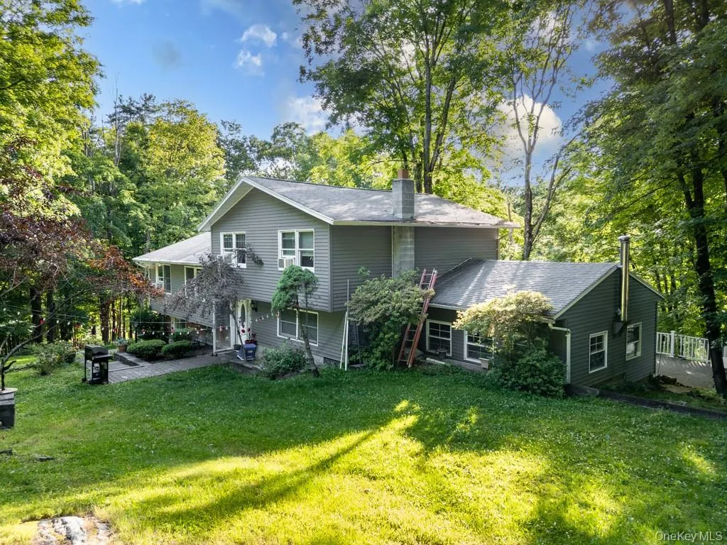 14 Englewood Terrace, Carmel, NY, 4 Bedrooms Bedrooms, 9 Rooms Rooms,2 BathroomsBathrooms,Residential,For Rent,Englewood,0,1013835 14 Englewood Terrace, Carmel, NY, 4 Bedrooms Bedrooms, 9 Rooms Rooms,2 BathroomsBathrooms,Residential,For Rent,Englewood,0,1013835