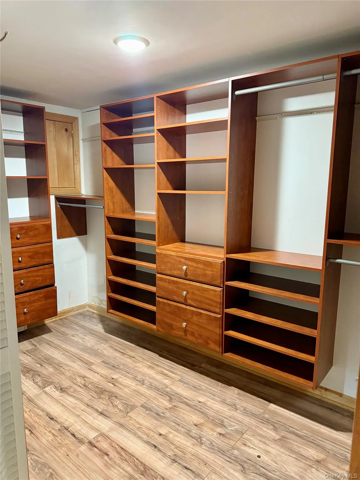 14 Englewood Terrace, Carmel, NY, 4 Bedrooms Bedrooms, 9 Rooms Rooms,2 BathroomsBathrooms,Residential,For Rent,Englewood,0,1013835 14 Englewood Terrace, Carmel, NY, 4 Bedrooms Bedrooms, 9 Rooms Rooms,2 BathroomsBathrooms,Residential,For Rent,Englewood,0,1013835