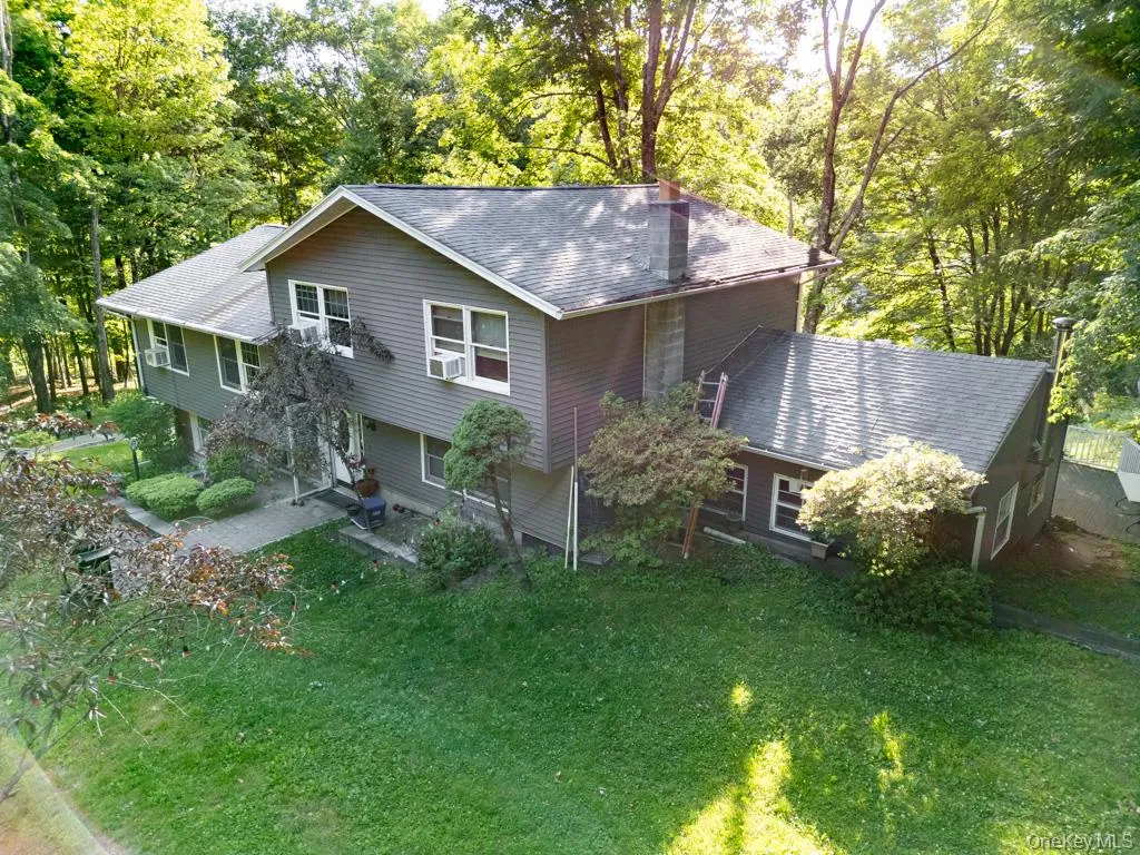 14 Englewood Terrace, Carmel, NY, 4 Bedrooms Bedrooms, 9 Rooms Rooms,2 BathroomsBathrooms,Residential,For Rent,Englewood,0,1013835 14 Englewood Terrace, Carmel, NY, 4 Bedrooms Bedrooms, 9 Rooms Rooms,2 BathroomsBathrooms,Residential,For Rent,Englewood,0,1013835