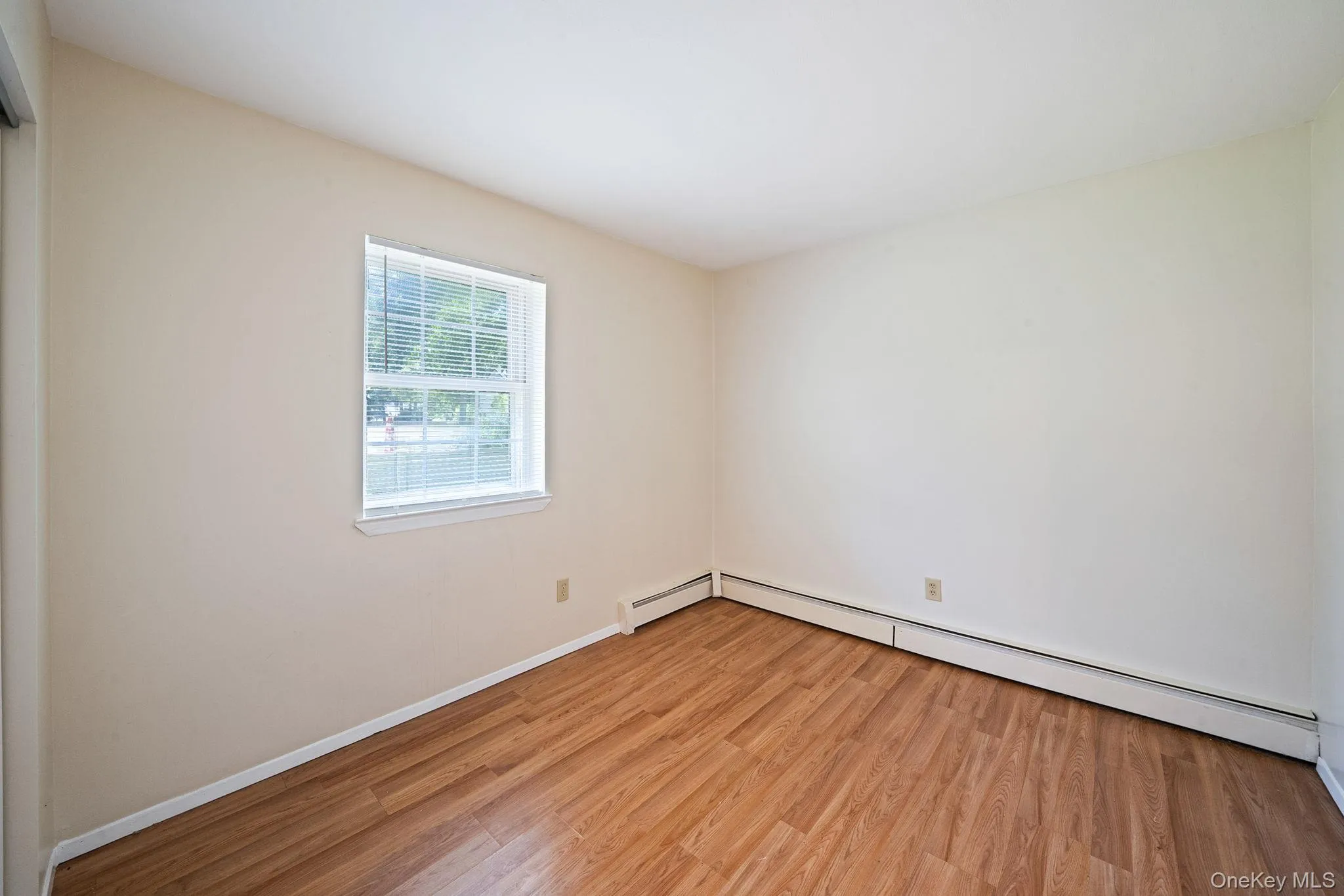 66 Norfleet Lane, Brookhaven, NY, 3 Bedrooms Bedrooms, 6 Rooms Rooms,1 BathroomBathrooms,Residential,For Rent,Norfleet,0,1013836 66 Norfleet Lane, Brookhaven, NY, 3 Bedrooms Bedrooms, 6 Rooms Rooms,1 BathroomBathrooms,Residential,For Rent,Norfleet,0,1013836