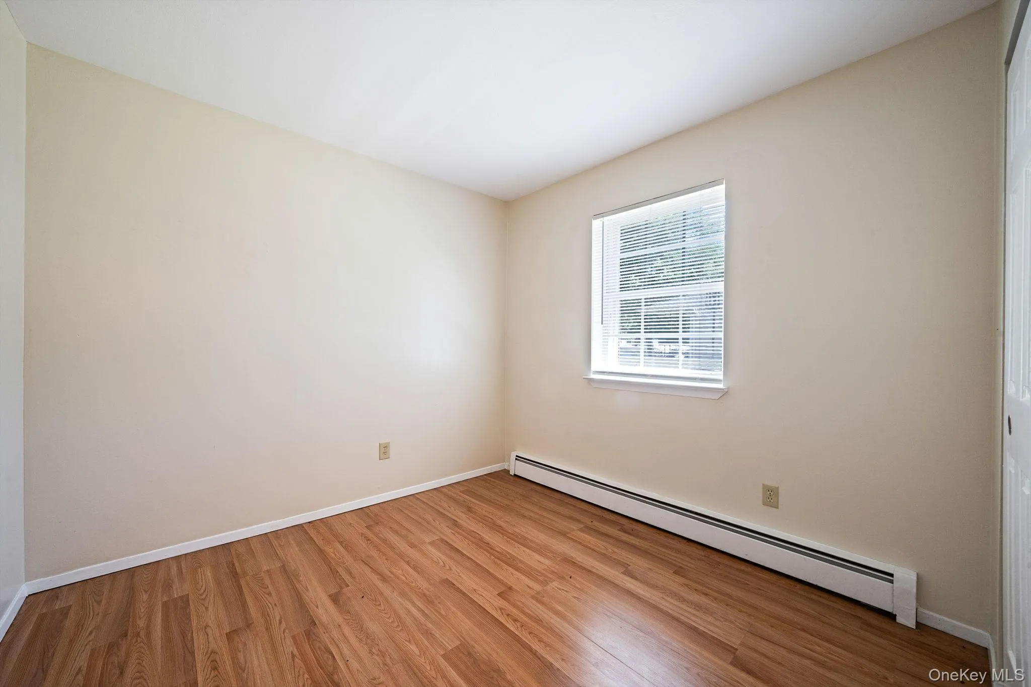 66 Norfleet Lane, Brookhaven, NY, 3 Bedrooms Bedrooms, 6 Rooms Rooms,1 BathroomBathrooms,Residential,For Rent,Norfleet,0,1013836 66 Norfleet Lane, Brookhaven, NY, 3 Bedrooms Bedrooms, 6 Rooms Rooms,1 BathroomBathrooms,Residential,For Rent,Norfleet,0,1013836