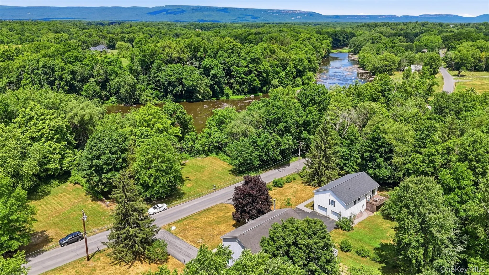 122 River Road, Shawangunk, NY, 3 Bedrooms Bedrooms, 6 Rooms Rooms,2 BathroomsBathrooms,Residential,For Rent,River,0,KEY1013837 122 River Road, Shawangunk, NY, 3 Bedrooms Bedrooms, 6 Rooms Rooms,2 BathroomsBathrooms,Residential,For Rent,River,0,KEY1013837