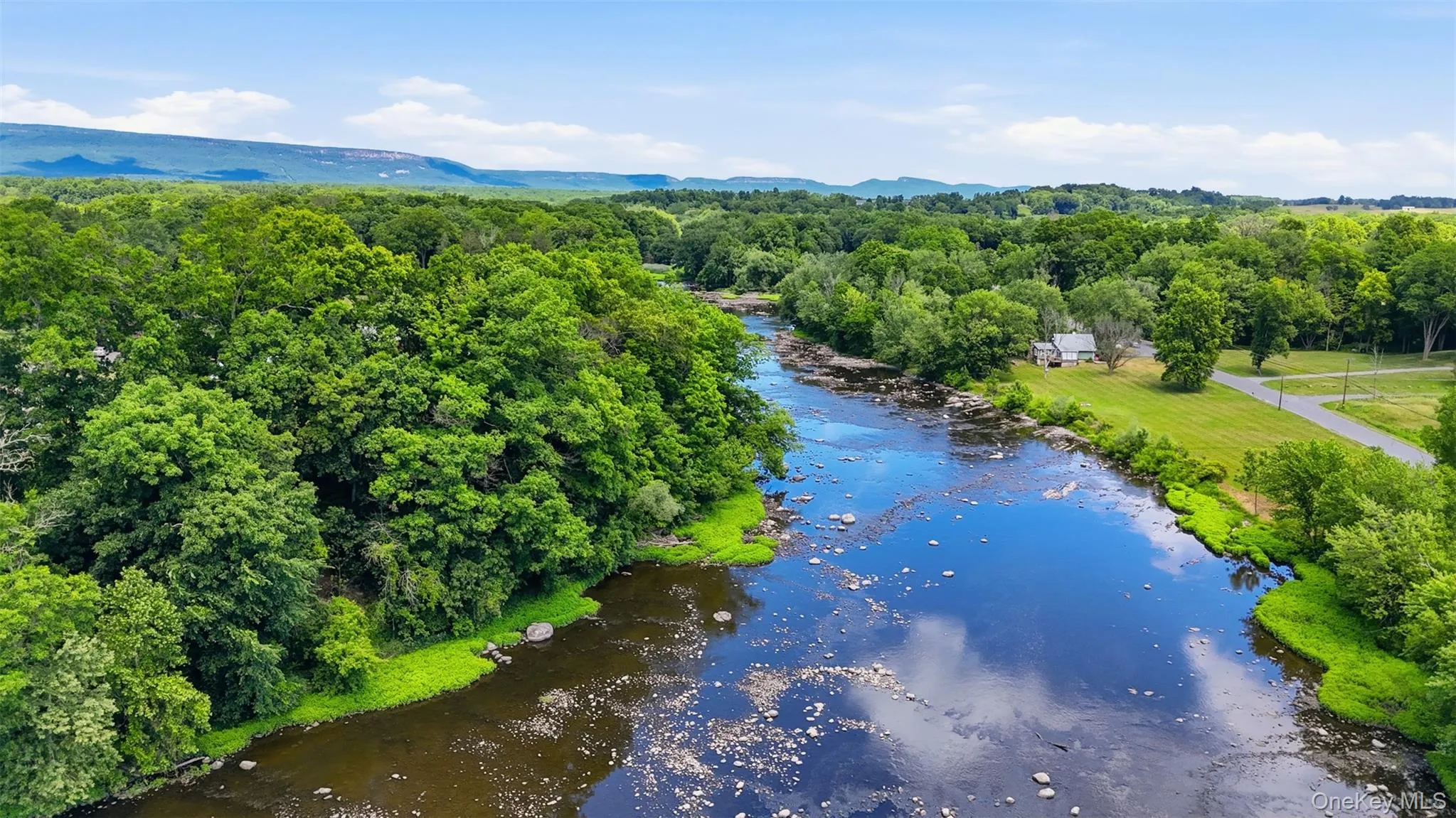 122 River Road, Shawangunk, NY, 3 Bedrooms Bedrooms, 6 Rooms Rooms,2 BathroomsBathrooms,Residential,For Rent,River,0,KEY1013837 122 River Road, Shawangunk, NY, 3 Bedrooms Bedrooms, 6 Rooms Rooms,2 BathroomsBathrooms,Residential,For Rent,River,0,KEY1013837