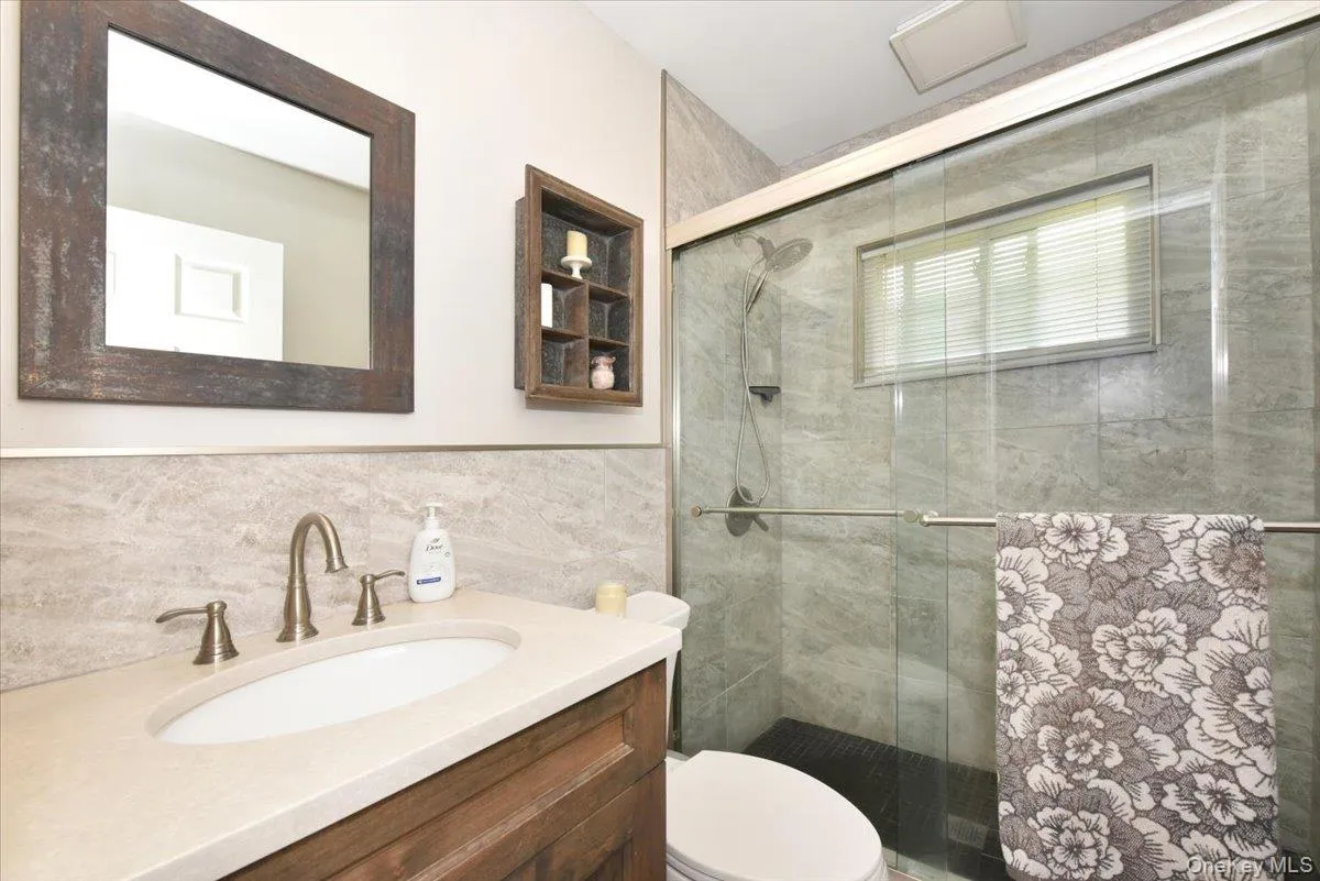 1872 Chester Drive, Hempstead, NY, 4 Bedrooms Bedrooms, 7 Rooms Rooms,2 BathroomsBathrooms,Residential,For Rent,Chester,0,1013839 1872 Chester Drive, Hempstead, NY, 4 Bedrooms Bedrooms, 7 Rooms Rooms,2 BathroomsBathrooms,Residential,For Rent,Chester,0,1013839