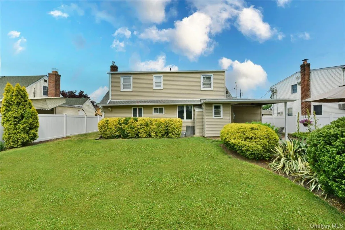1872 Chester Drive, Hempstead, NY, 4 Bedrooms Bedrooms, 7 Rooms Rooms,2 BathroomsBathrooms,Residential,For Rent,Chester,0,1013839 1872 Chester Drive, Hempstead, NY, 4 Bedrooms Bedrooms, 7 Rooms Rooms,2 BathroomsBathrooms,Residential,For Rent,Chester,0,1013839