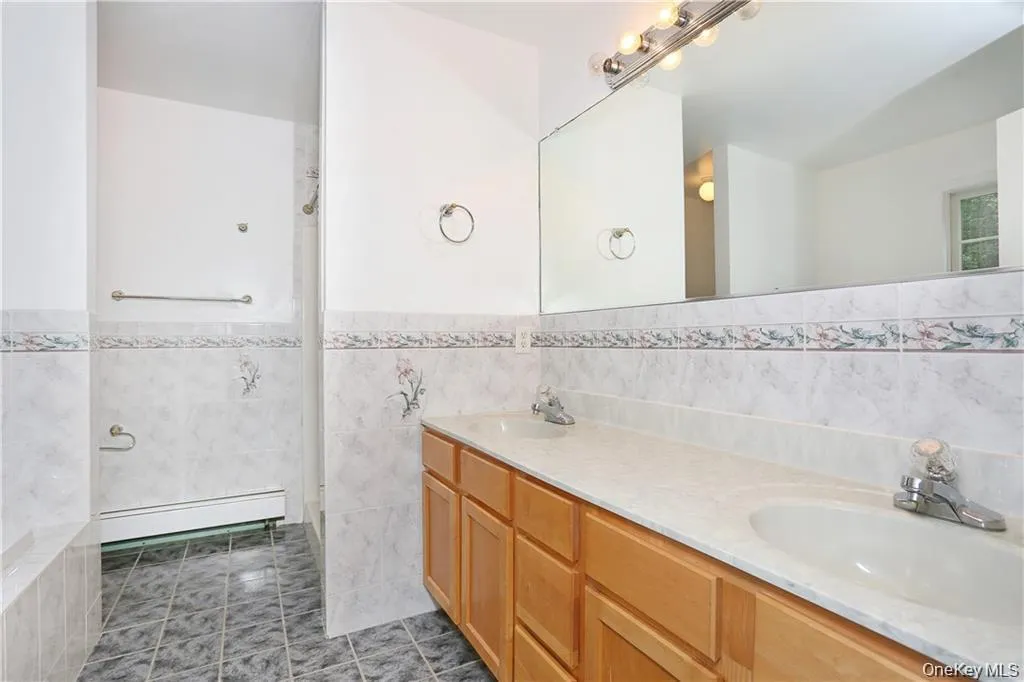 80 Old Quaker Hill Road, Monroe, NY, 4 Bedrooms Bedrooms, 9 Rooms Rooms,2 BathroomsBathrooms,Residential Lease,For Rent,Old Quaker Hill,0,1013840 80 Old Quaker Hill Road, Monroe, NY, 4 Bedrooms Bedrooms, 9 Rooms Rooms,2 BathroomsBathrooms,Residential Lease,For Rent,Old Quaker Hill,0,1013840
