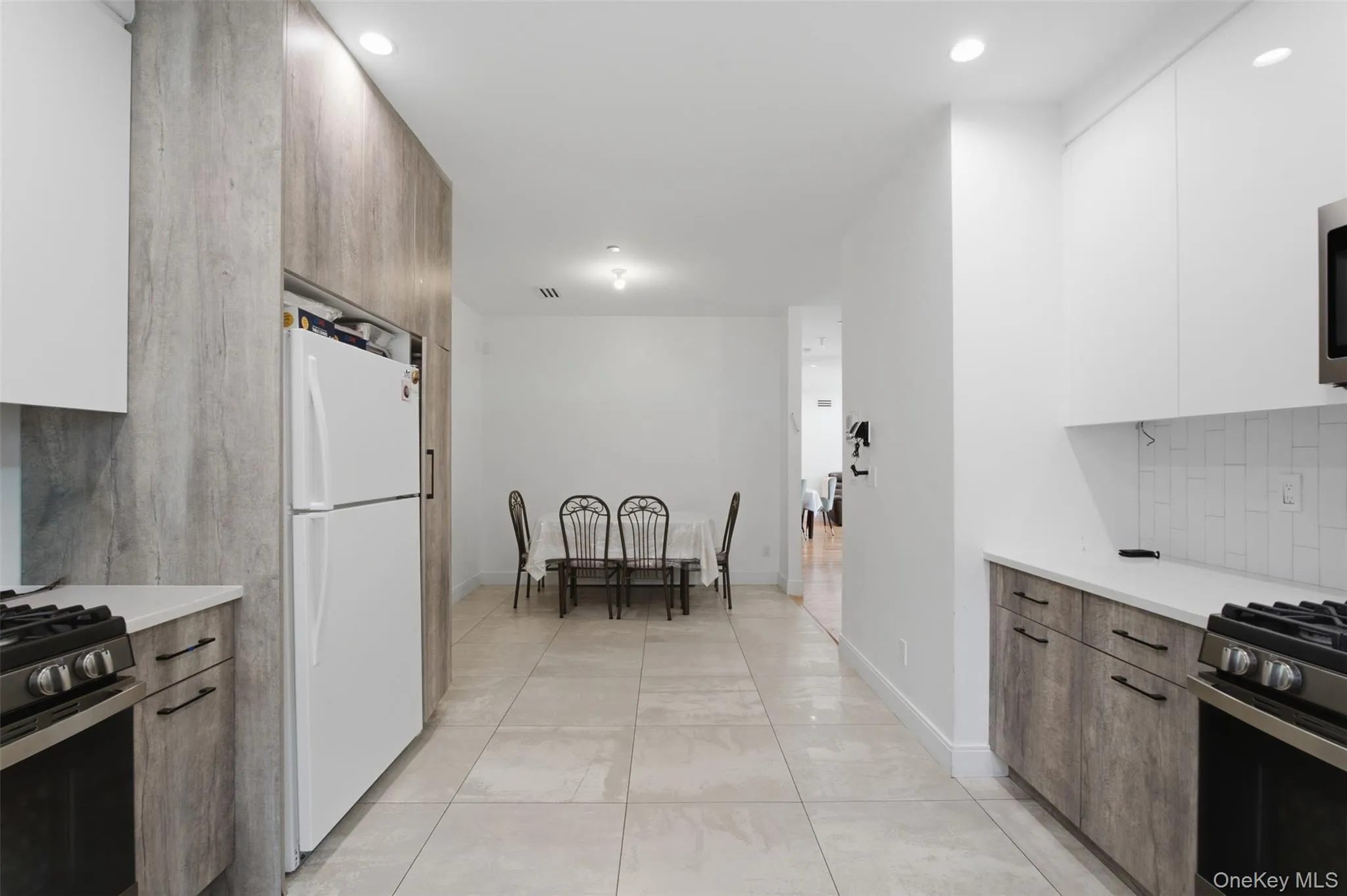 30 Stephens Place, Ramapo, NY, 4 Bedrooms Bedrooms, 8 Rooms Rooms,2 BathroomsBathrooms,Residential,For Rent,Stephens,0,1013841 30 Stephens Place, Ramapo, NY, 4 Bedrooms Bedrooms, 8 Rooms Rooms,2 BathroomsBathrooms,Residential,For Rent,Stephens,0,1013841